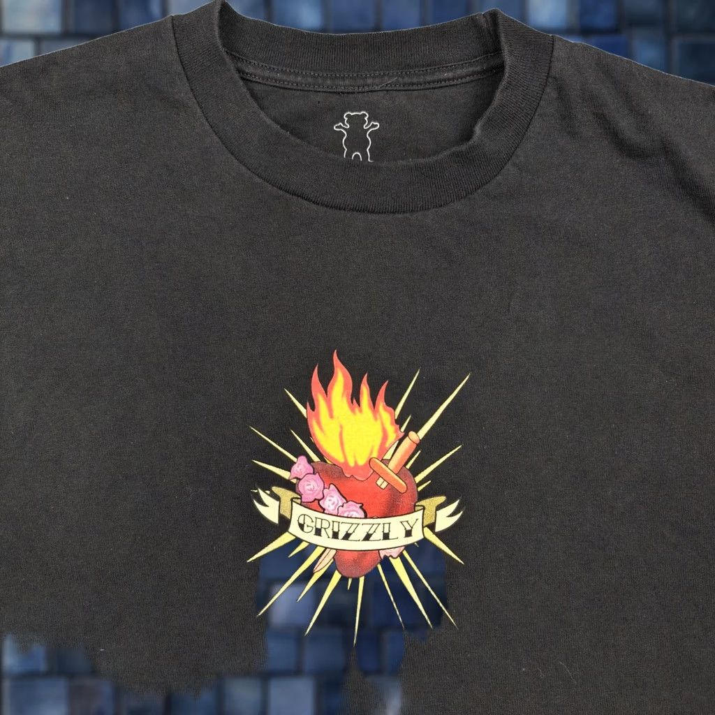 Sunflower Grizzly Shirt Mens L Black Flaming Heart Sunflower Floral Graphic Tee Skate Size US L / EU 52-54 / 3 - 1 Thumbnail