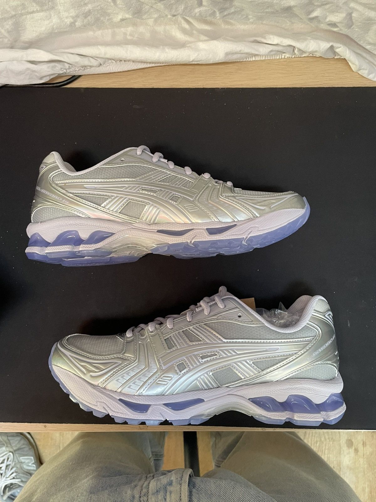 Kith × Marvel Comics Asics x Kith x Marvel x Silver surfer edition Size US 9.5 / EU 42-43 - 1 Thumbnail