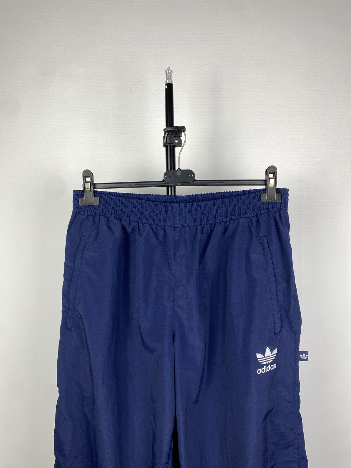 Adidas × Vintage Vintage 90s Adidas logo pants nylon Drill y2k Men’s M size Size US 32 / EU 48 - 4 Thumbnail