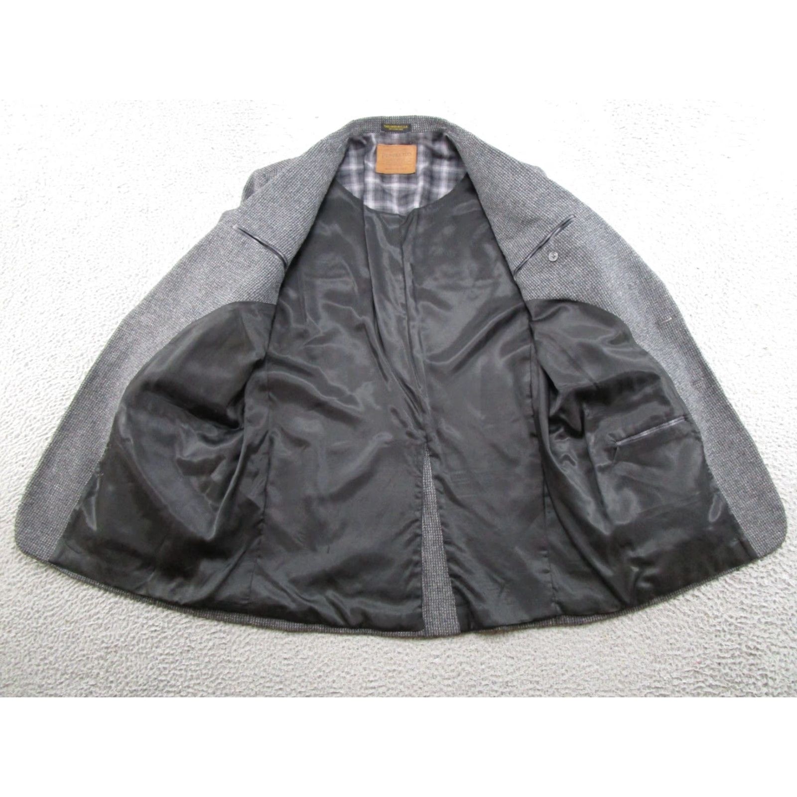 Pendleton Pendleton Herringbone Blazer Jacket USA Made 44L 2-Button Career Gray Wool Notch Lapel Mens Blazer Vintage Size 44R - 3 Thumbnail