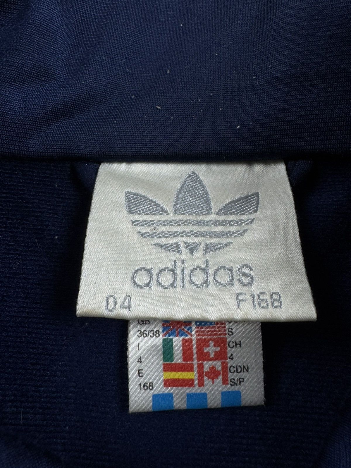 Adidas Adidas Original Y2K Hype Logo Track Activewear Light Jacket Size US S / EU 44-46 / 1 - 11 Thumbnail