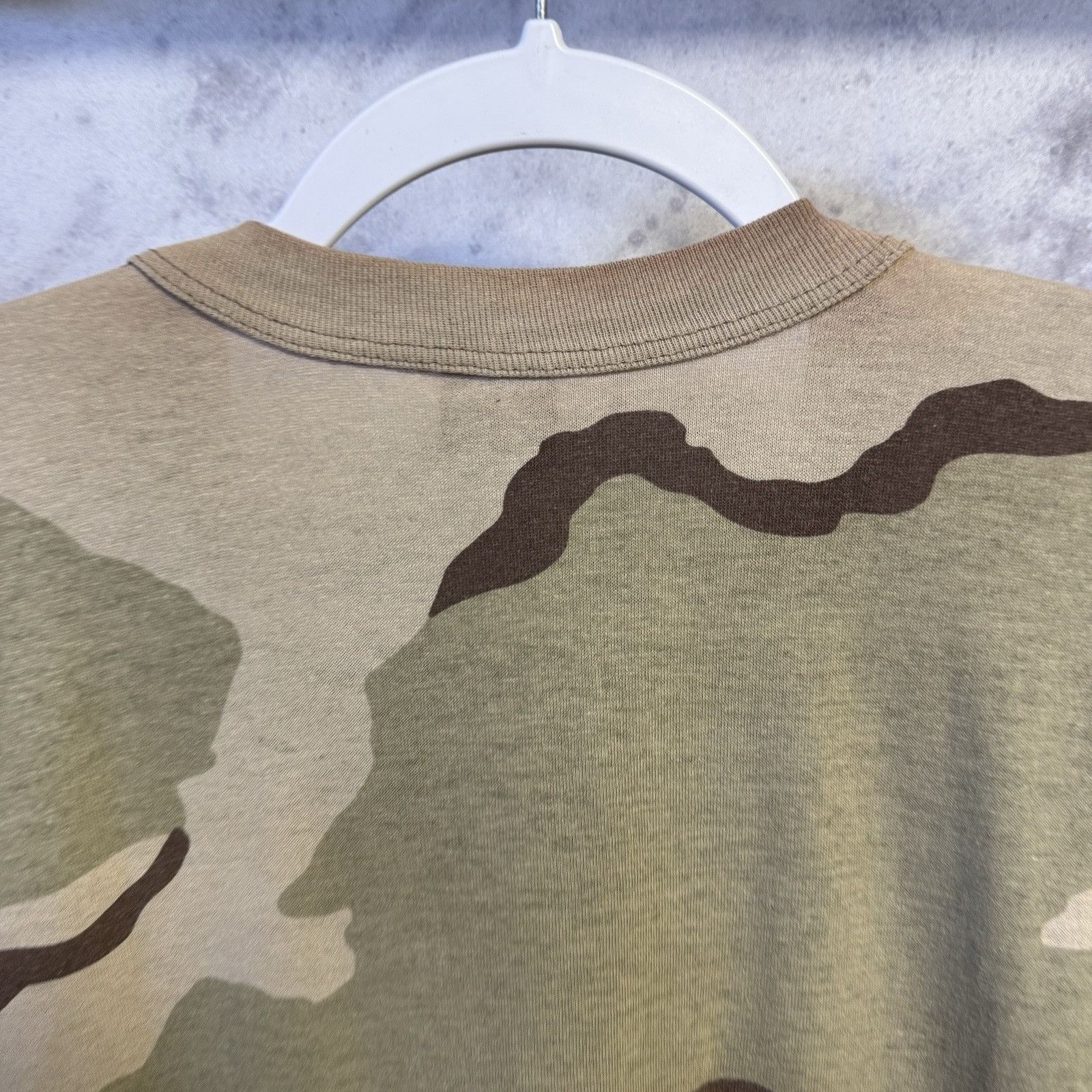 Vintage Vintage Desert Camouflage T Shirt Mens M 20x28.5 Brown Short Size US M / EU 48-50 / 2 - 10 Thumbnail
