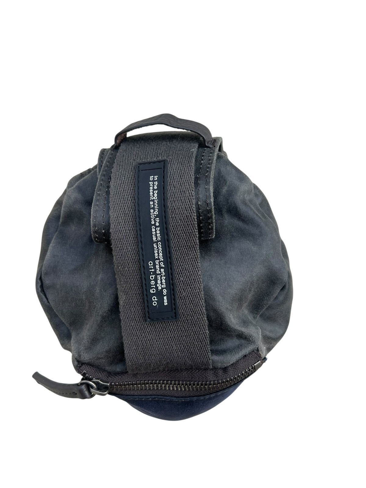 Japanese Brand Vintage Art-Berg Japan Tactical Waxed Messenger Bag Size ONE SIZE - 14 Thumbnail