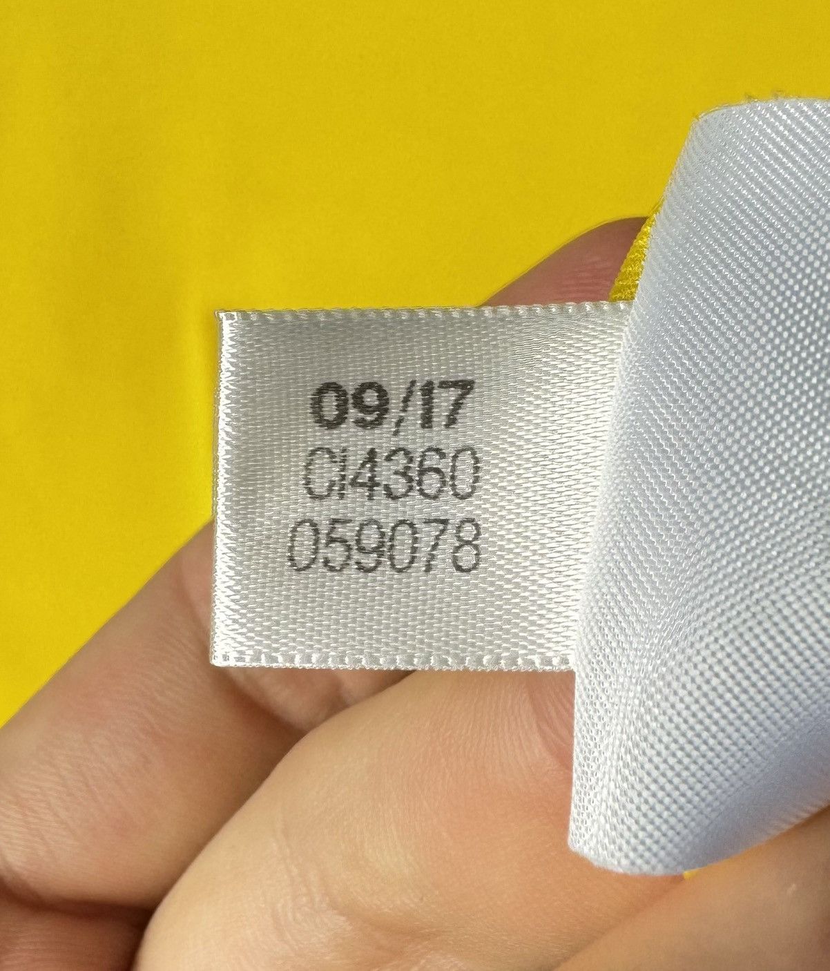 Adidas Fenerbahce 2017 2018 Away Football Soccer Jersey Adidas Size US M / EU 48-50 / 2 - 11 Thumbnail