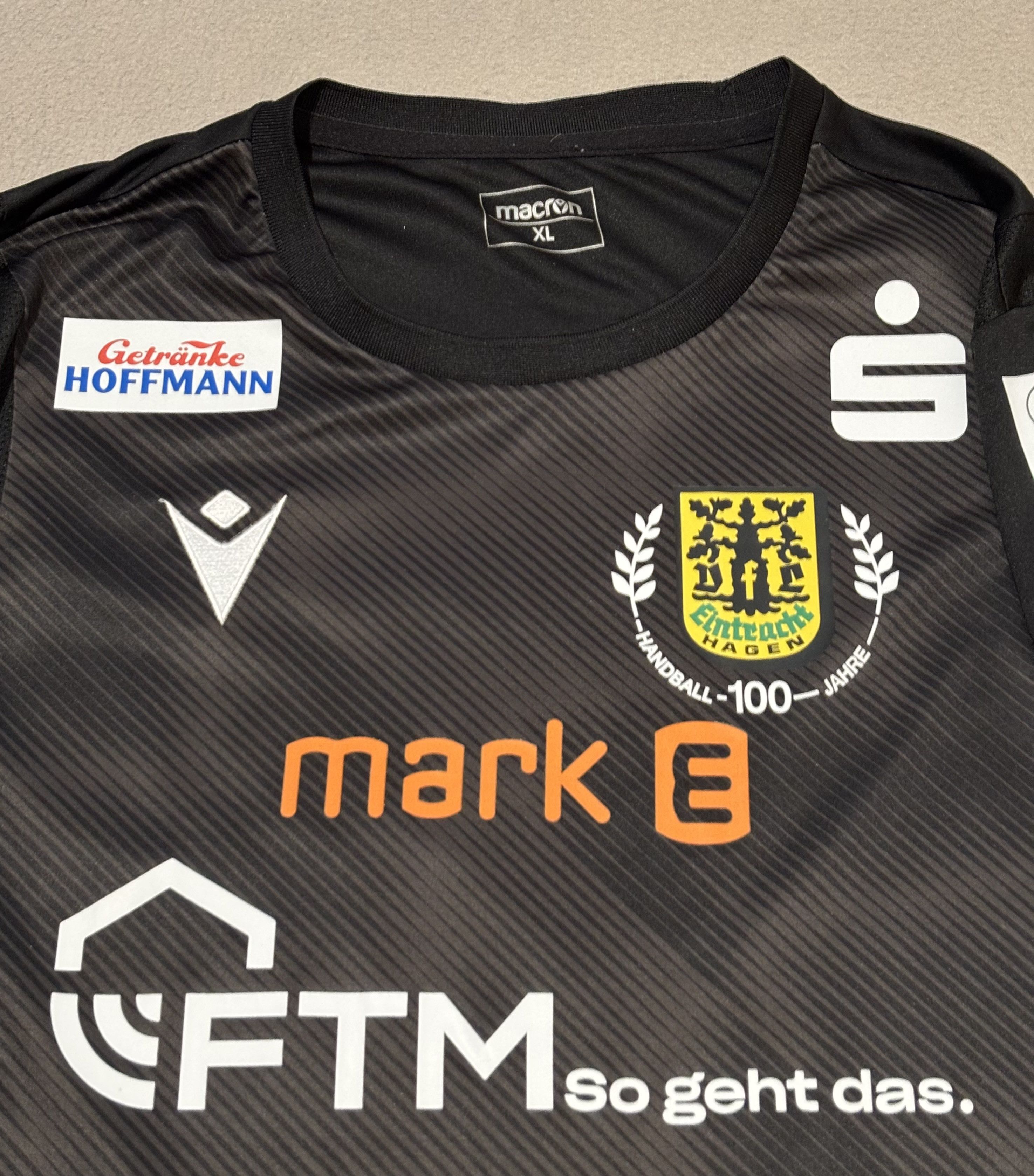 Macron VfL Eintracht Hagen 2021/2022 Toromanović #43 Macron Size US XL / EU 56 / 4 - 9 Thumbnail