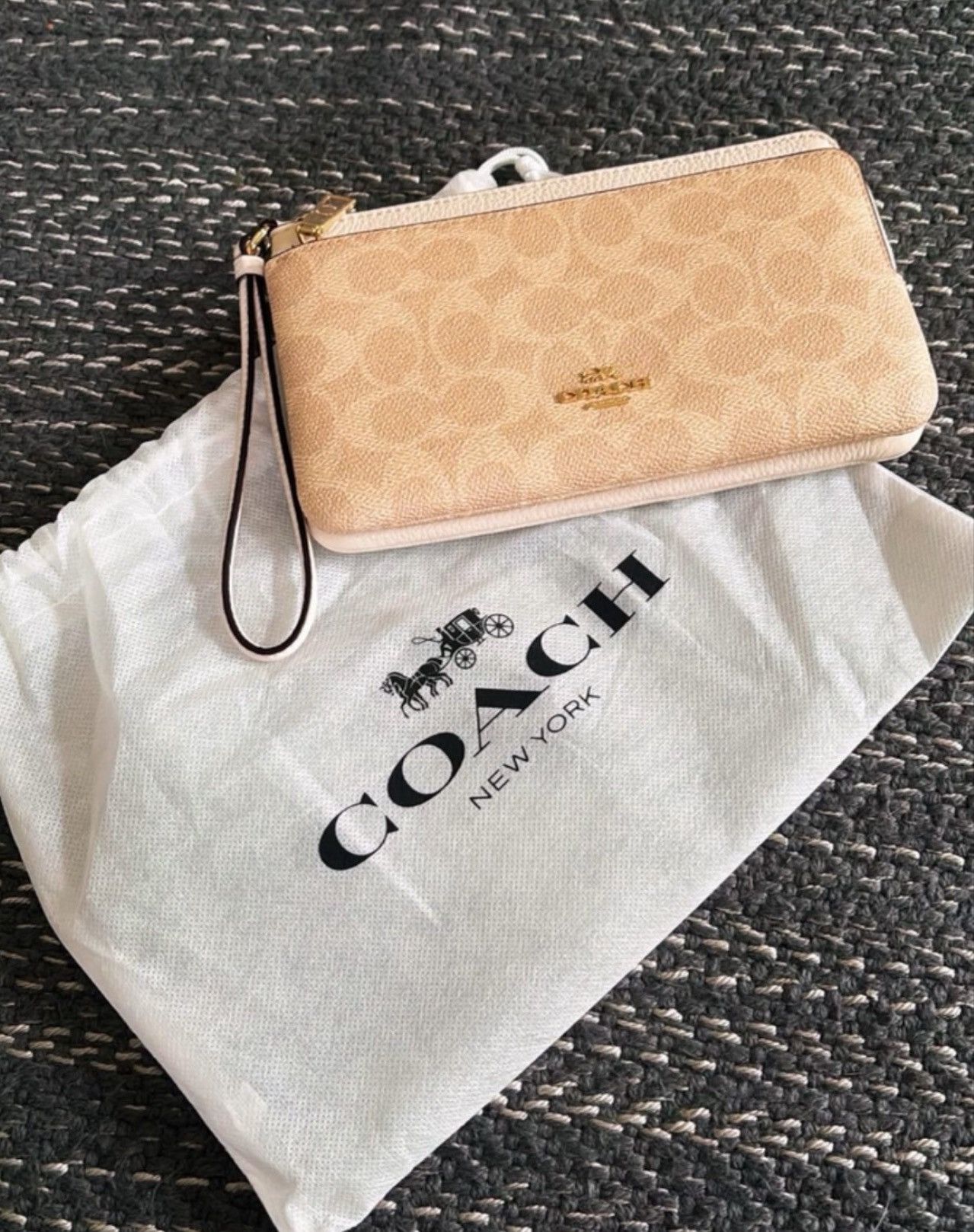 Coach COACH SIGNATURE CANVAS DOUBLE ZIP WALLET Size ONE SIZE - 1 Preview