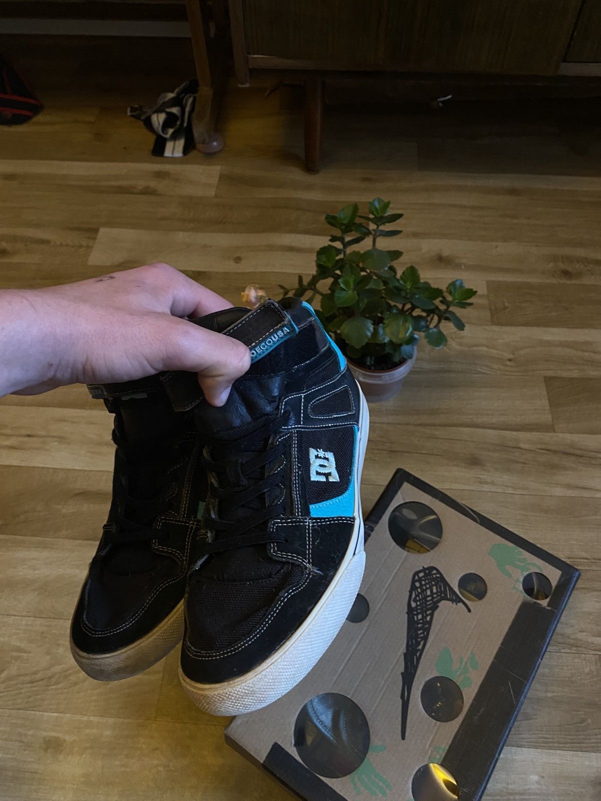 DC × Vintage DC Shoes Skate Sneakers Size US 7 / EU 40 - 3 Thumbnail
