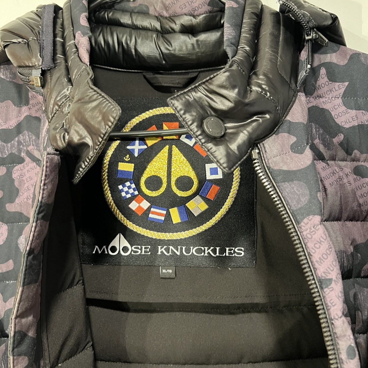 Moose Knuckles Moose Knuckles Camouflage Print Puffer Coat Size XL Size US XL / EU 56 / 4 - 6 Thumbnail