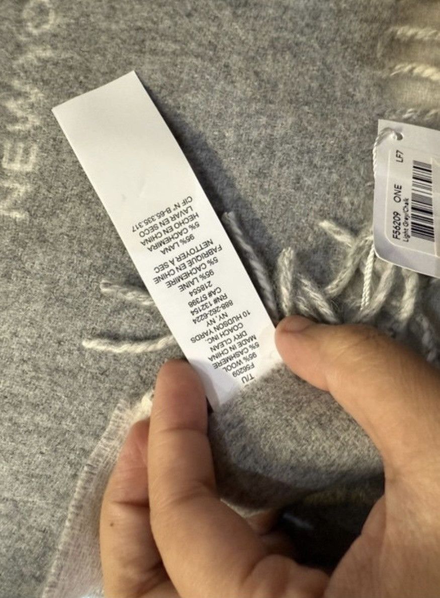 Coach Coach winter scarf Size ONE SIZE - 2 Thumbnail