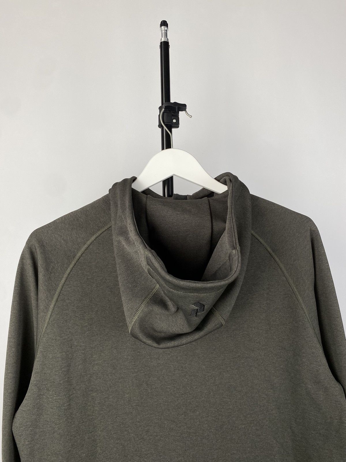 Peak Performance Outdoor Ninja Peak Performance zip jacket Size US L / EU 52-54 / 3 - 6 Thumbnail