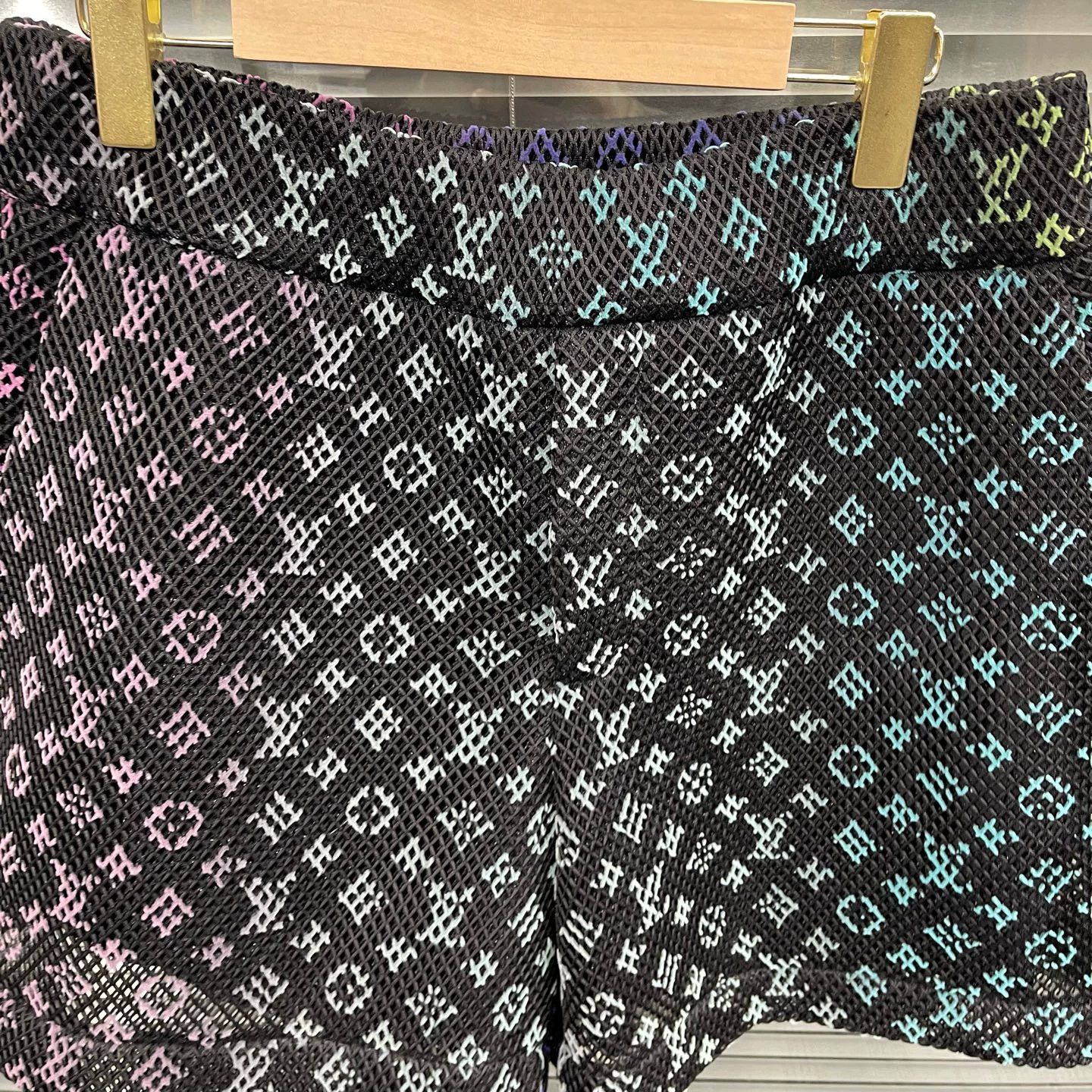 Louis Vuitton Louis Vuitton blk allover gradient grid shorts 42 Size 28" / US 6 / IT 42 - 3 Thumbnail