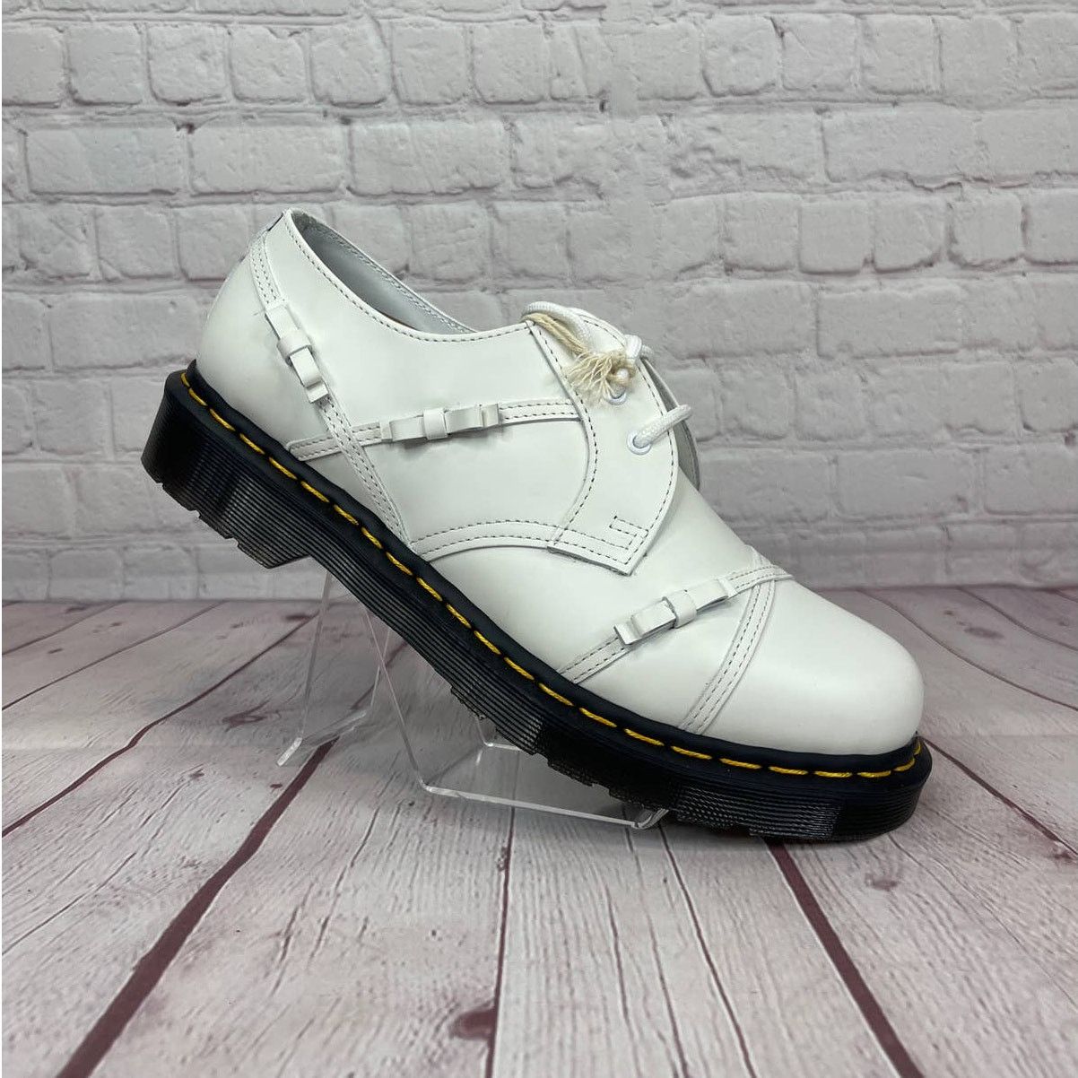 image of Dr Martens Dr.martens 1461 Bow Smooth Leather Oxford Shoes Women's 9 in White