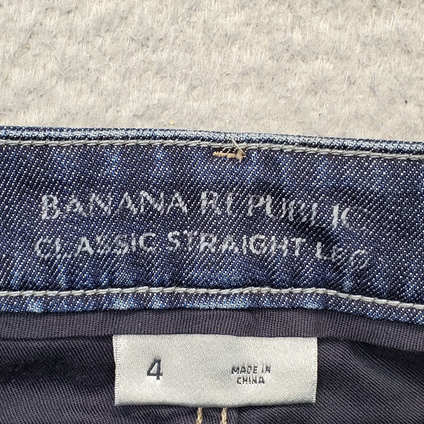 Banana Republic Banana Republic Jeans Womens 4 Blue Denim Streetwear Grunge Classic Straight Leg Shirt Womens Size 4 Blue Denim Banana Republic Jeans Mens? Size 27" / US 4 / IT 40 - 7 Thumbnail