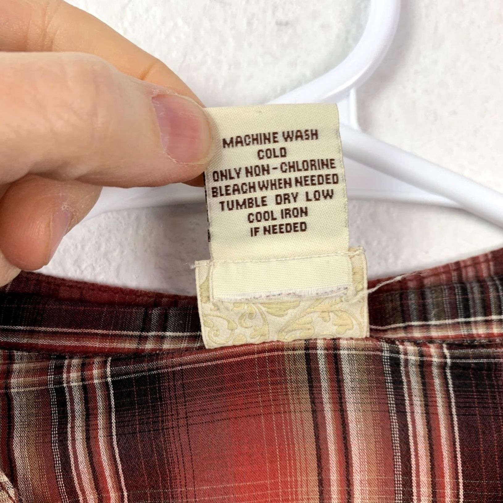 Vintage Daytrip Shirt Women's Small Red V-Neck Roll-Tab Twilight Cabincore Boho Chic Plaid Yardage Y2K Vintage N/A Size S / US 4 / IT 40 - 7 Thumbnail
