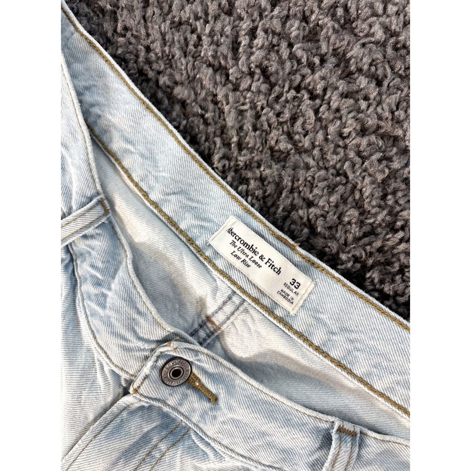 Abercrombie & Fitch Abercrombie & Fitch Jeans Women 38x28 Light Wash Frayed Wide-Leg Denim Slim Relaxed Rise Low 28 in Blue Womens Size 26" / US 2 / IT 38 - 6 Thumbnail