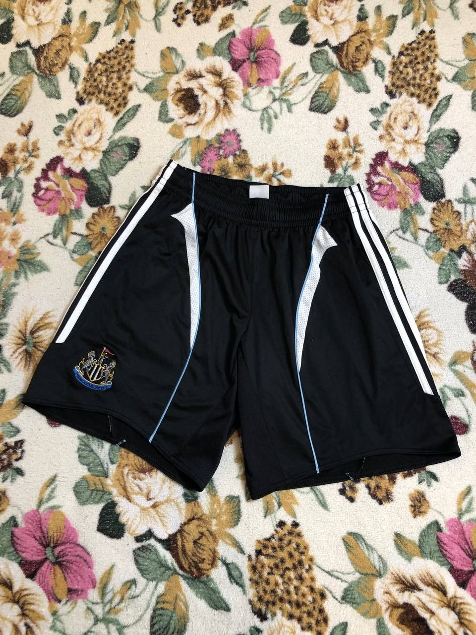 Adidas Adidas Newcastle United men's football shorts Size US 36 / EU 52 - 1 Thumbnail