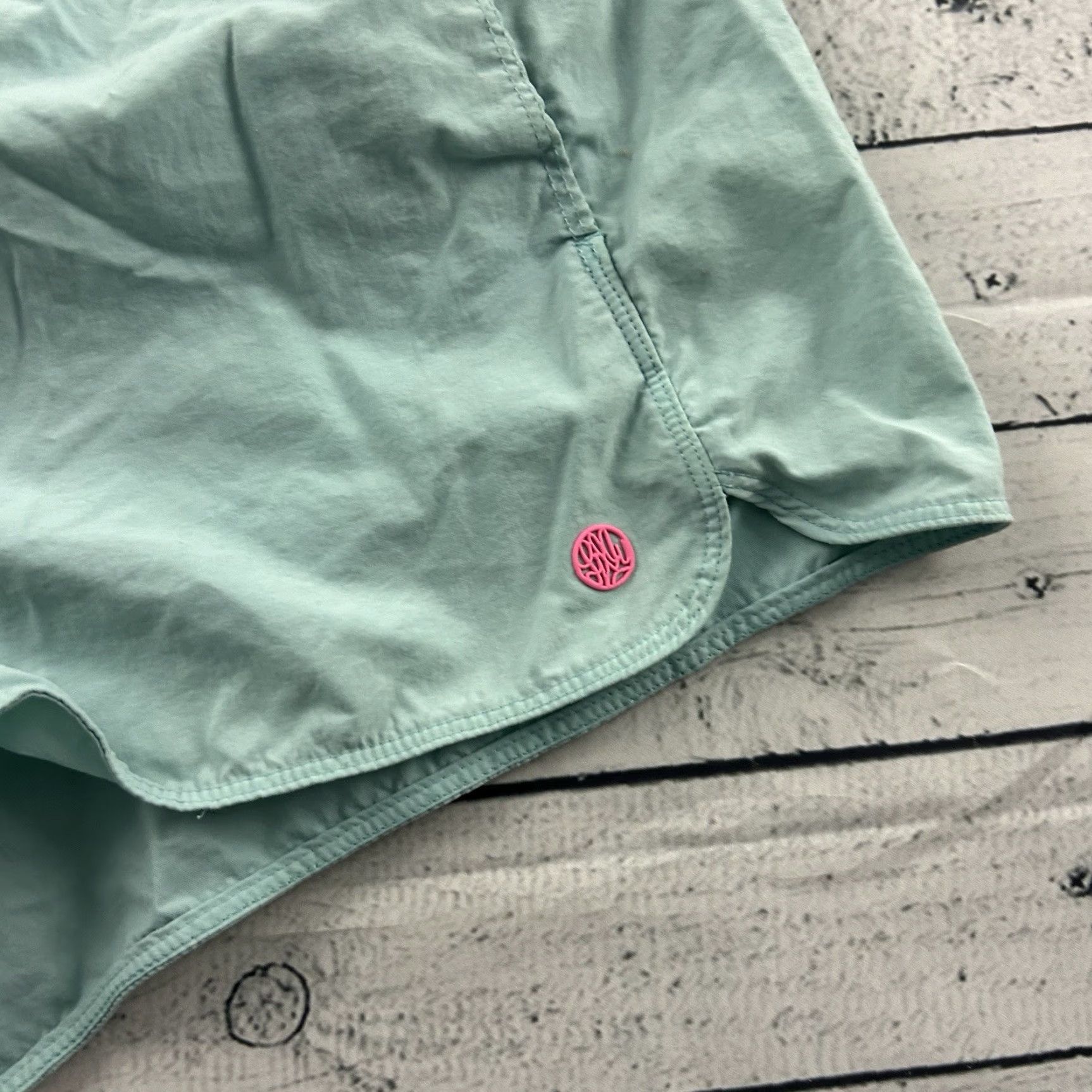 Lilly Pulitzer Lilly Pulitzer Athletic Shorts Women's L Light Blue Athletic Shorts Size 36" / US 14 / IT 50 - 2 Thumbnail
