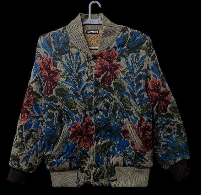 Issey Miyake 80s Masterpiece issey miyake bomber floral Size US M / EU 48-50 / 2 - 1 Thumbnail