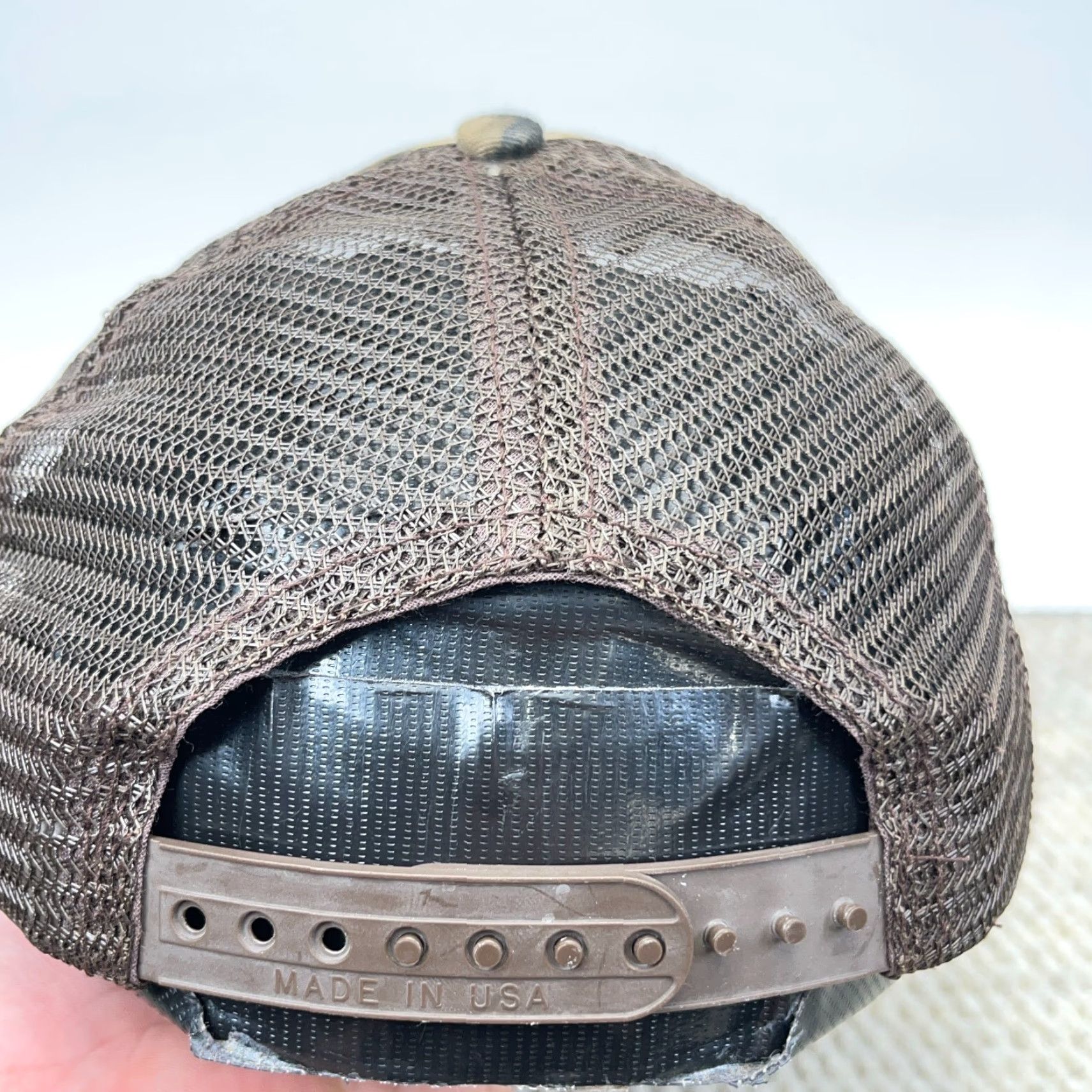 Vintage VINTAGE Sniper Camo Trucker Hat Cap Snap Back Made In USA Brown Camo Trucker Hat Vintage 90s Hunting Men's Adjustable Cap USA 80s 90s Outdoor Size ONE SIZE - 5 Thumbnail