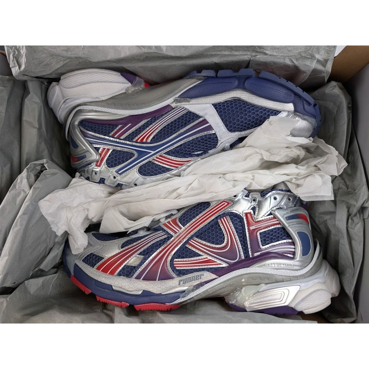 Balenciaga o1rshd1 Mesh Rubber Runner in Navy/Red/Grey Size US 11 / EU 44 - 17 Thumbnail