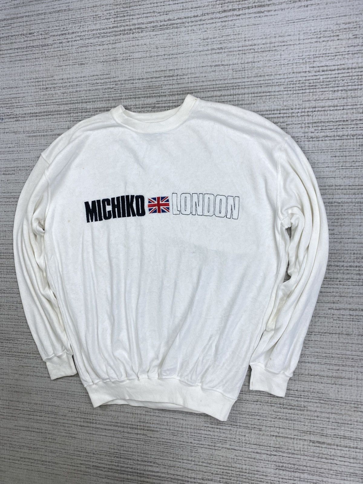 Michiko Koshino London × Vintage Vintage Michiko Koshino London Big Spellout Sweatshirt Size US M / EU 48-50 / 2 - 4 Thumbnail