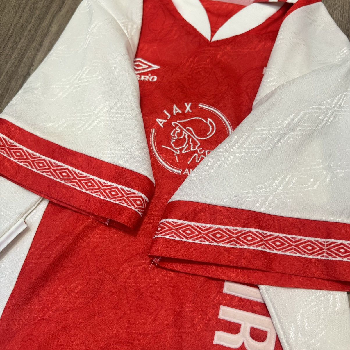 Umbro Ajax 94/95 vintage home shirt Size US M / EU 48-50 / 2 - 5 Thumbnail