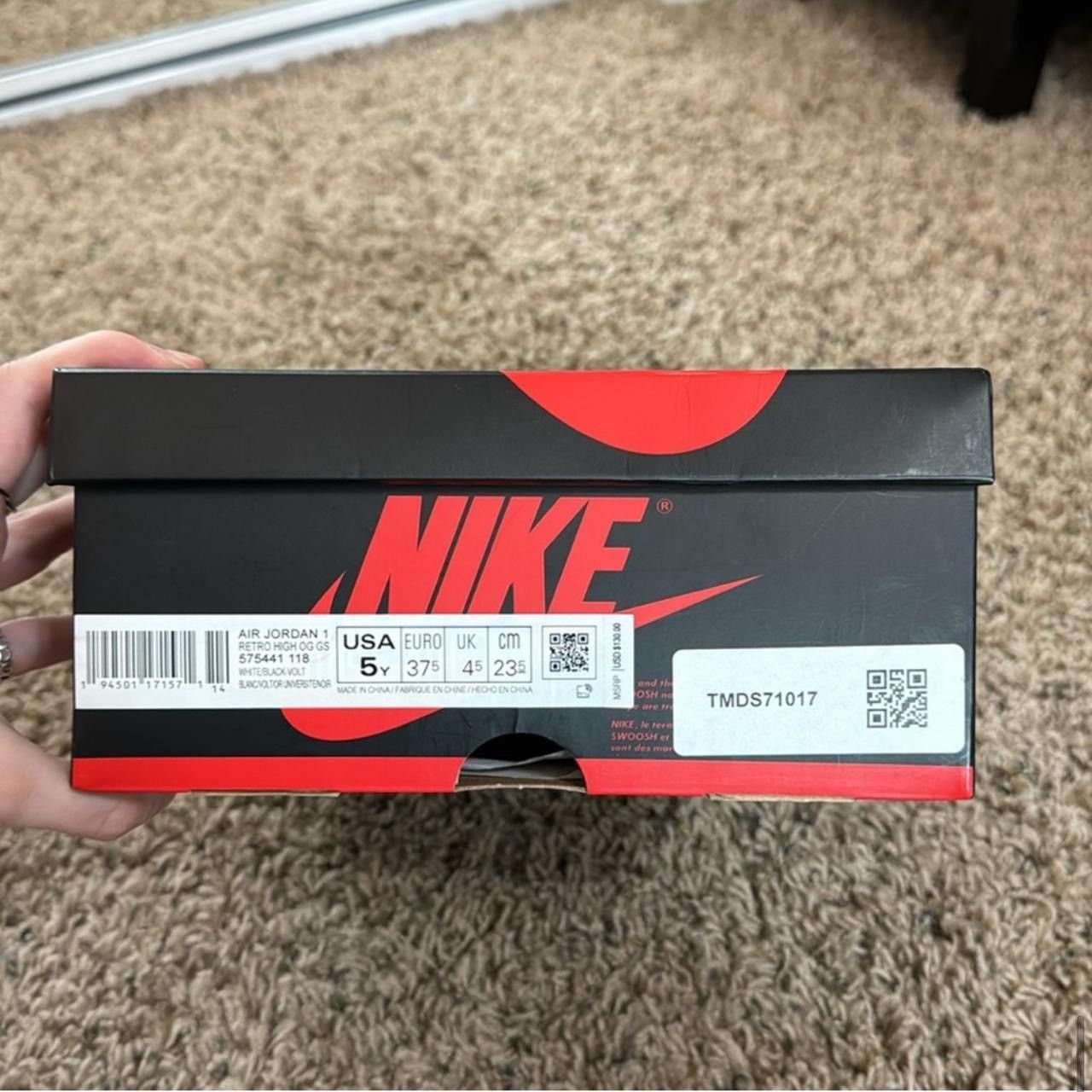 Jordan Brand × Nike Jordan 1 Retro High Size US 5 / IT 35 - 8 Thumbnail