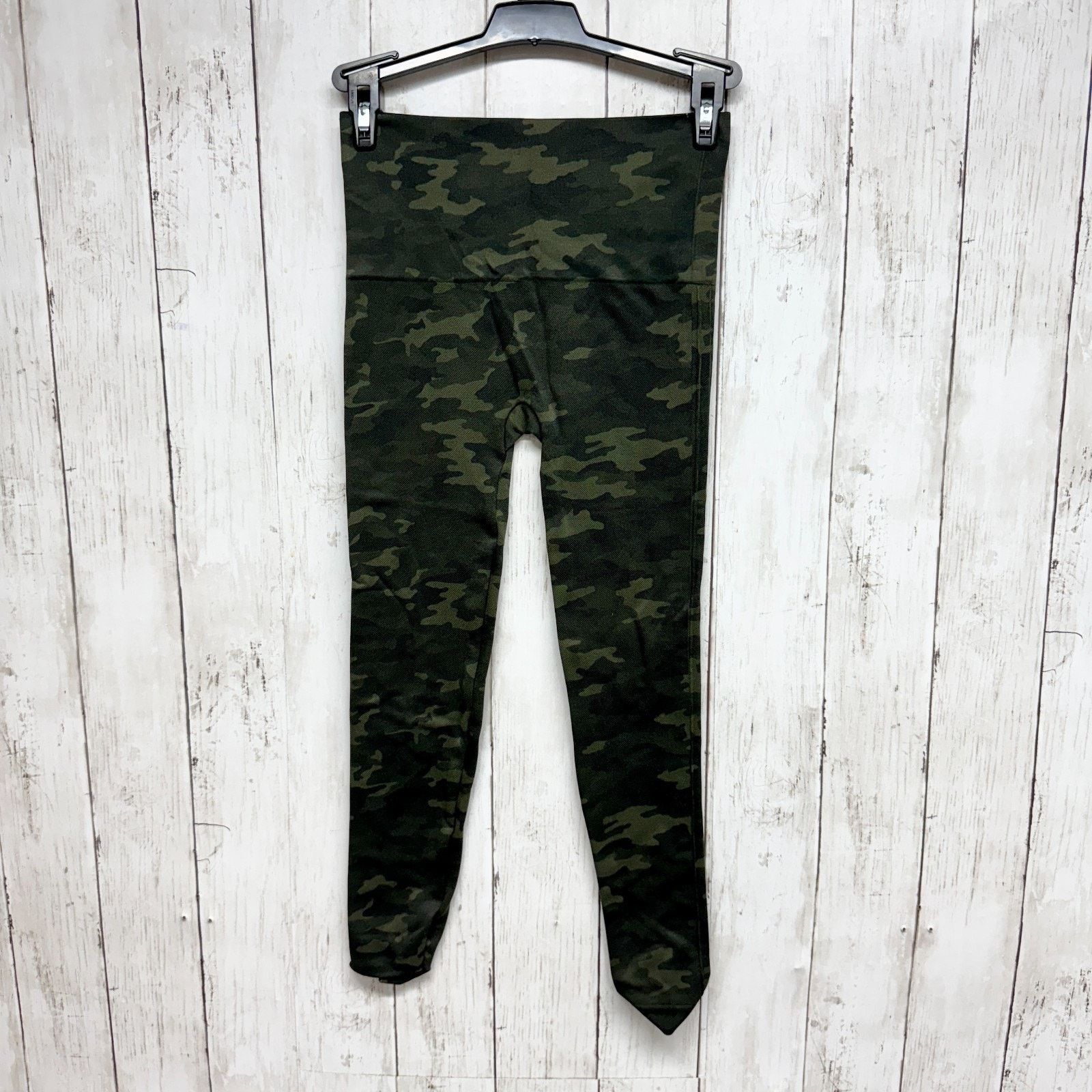Spanx Spanx Pants XS Look At Me Now Seamless Leggings Hi-Rise Camo Size 23" - 6 Thumbnail