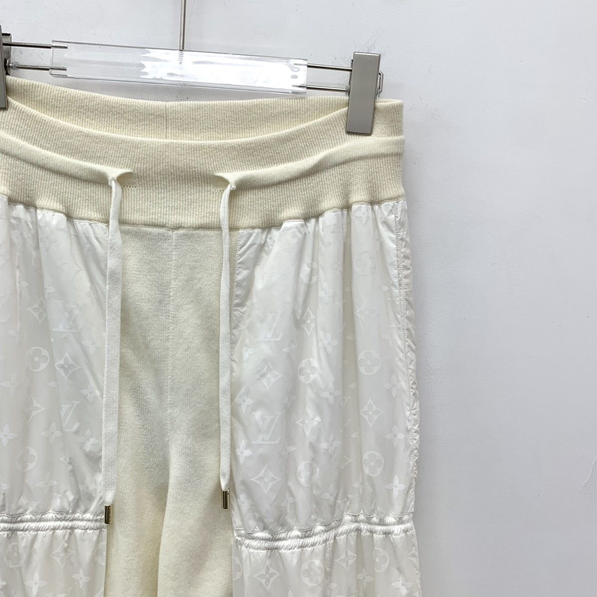 Louis Vuitton Louis Vuitton Wool Cashmere Blend Casual Pants K26WX Size 26" / US 2 / IT 38 - 3 Thumbnail
