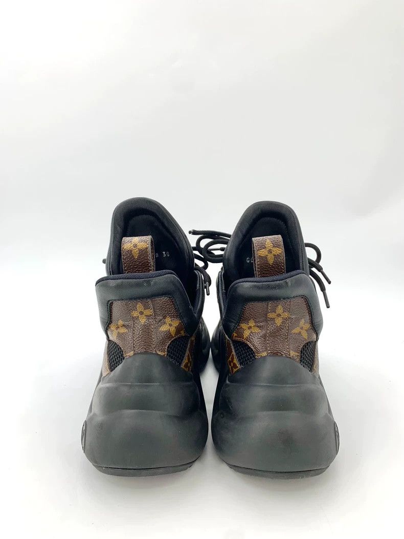 Louis Vuitton Louis Vuitton Black logo lace up sport casual shoes Size US 5.5 / EU 38 - 4 Thumbnail