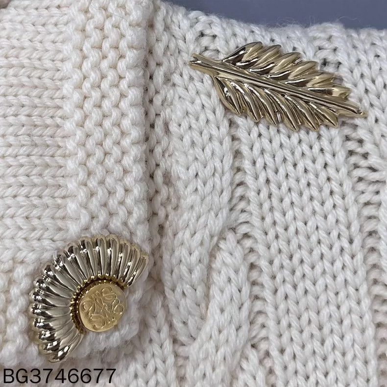 Loewe LOEWE Golden logo knit sweater Size S / US 4 / IT 40 - 3 Thumbnail
