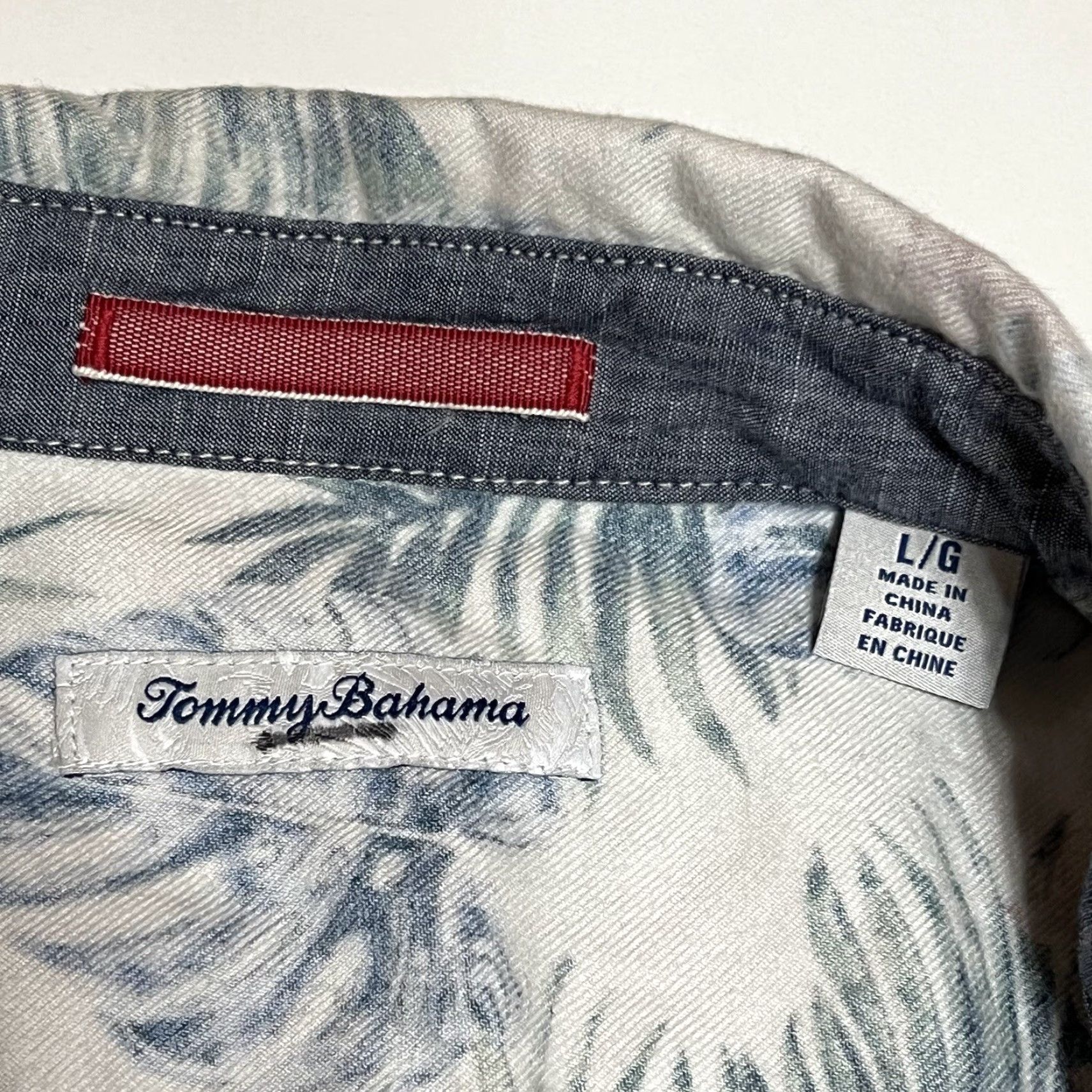 Tommy Bahama Tommy Bahama Hawaiin Floral Camp Button Front Shirt L Multicolor Short Sleeve Mens Regular Button-Up Hawaiian Floral Camp Shirt Size US L / EU 52-54 / 3 - 7 Thumbnail