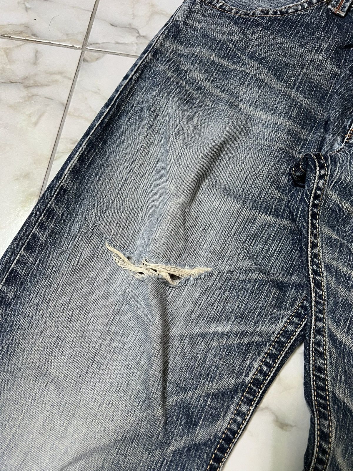 Edwin 💥Baggy💥Vintage Edwin Blue Trip Washed Distress Jean Size US 34 / EU 50 - 5 Thumbnail