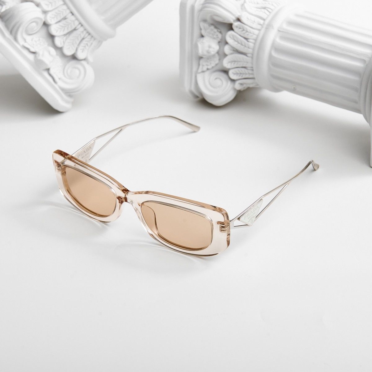 Prada PRADA 0PR 14YS 19M4I2 SUNGLASSES Size ONE SIZE - 1 Thumbnail