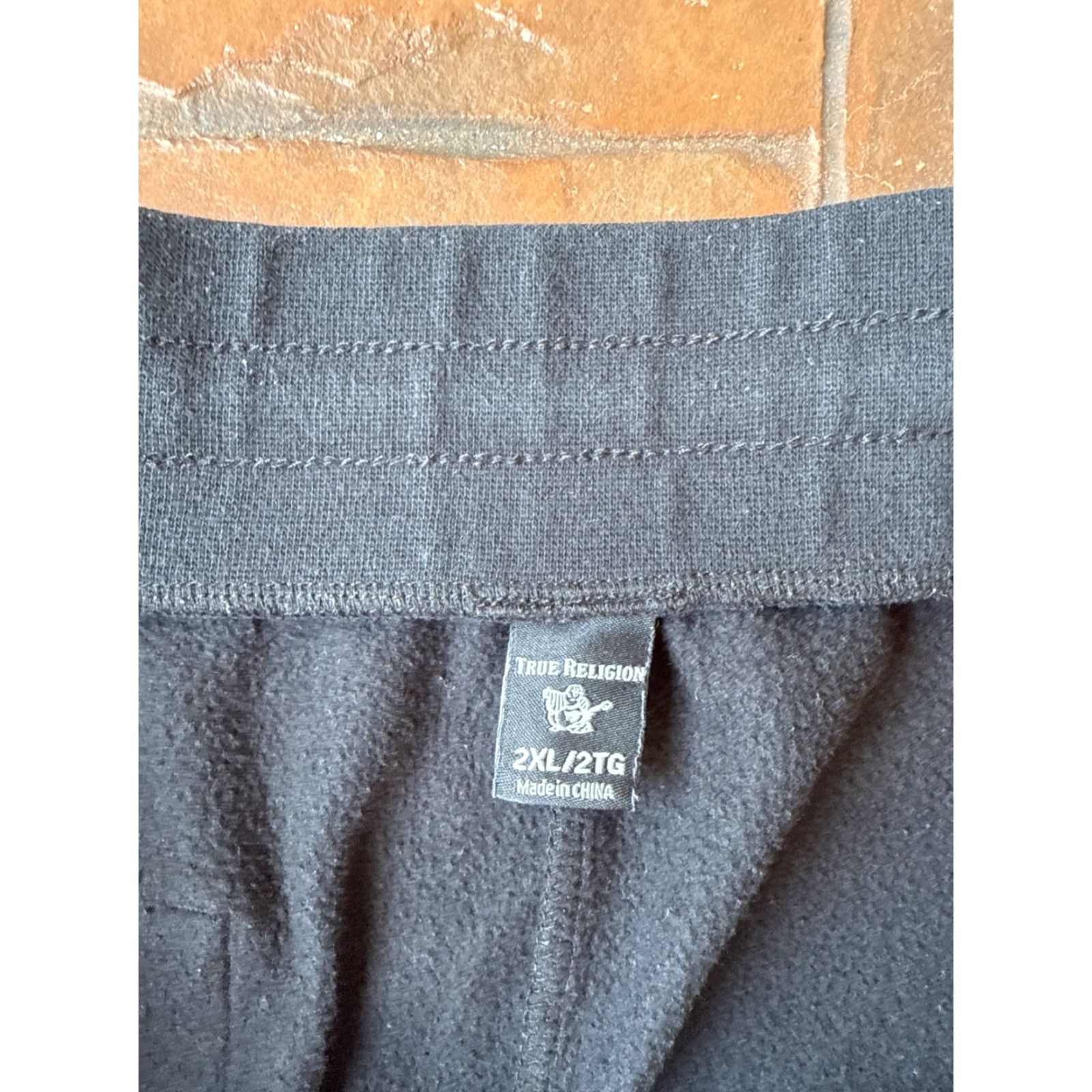 True Religion True Religion Side Tapping Joggers Sweatpants Men’s 2XL Black Drawstring Pockets Size US 39 - 2 Thumbnail