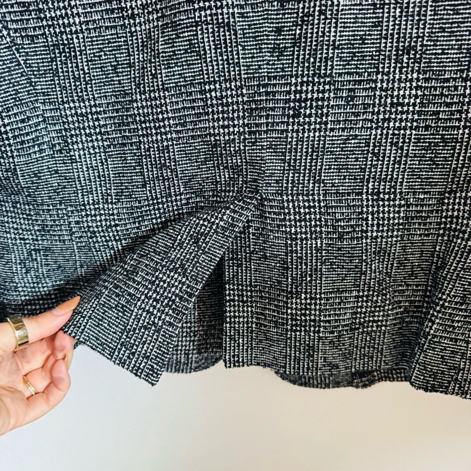Michael Kors MICHAEL KORS Black White Button 3/4 Crop $198 Blazer Jacket Size S / US 4 / IT 40 - 9 Thumbnail