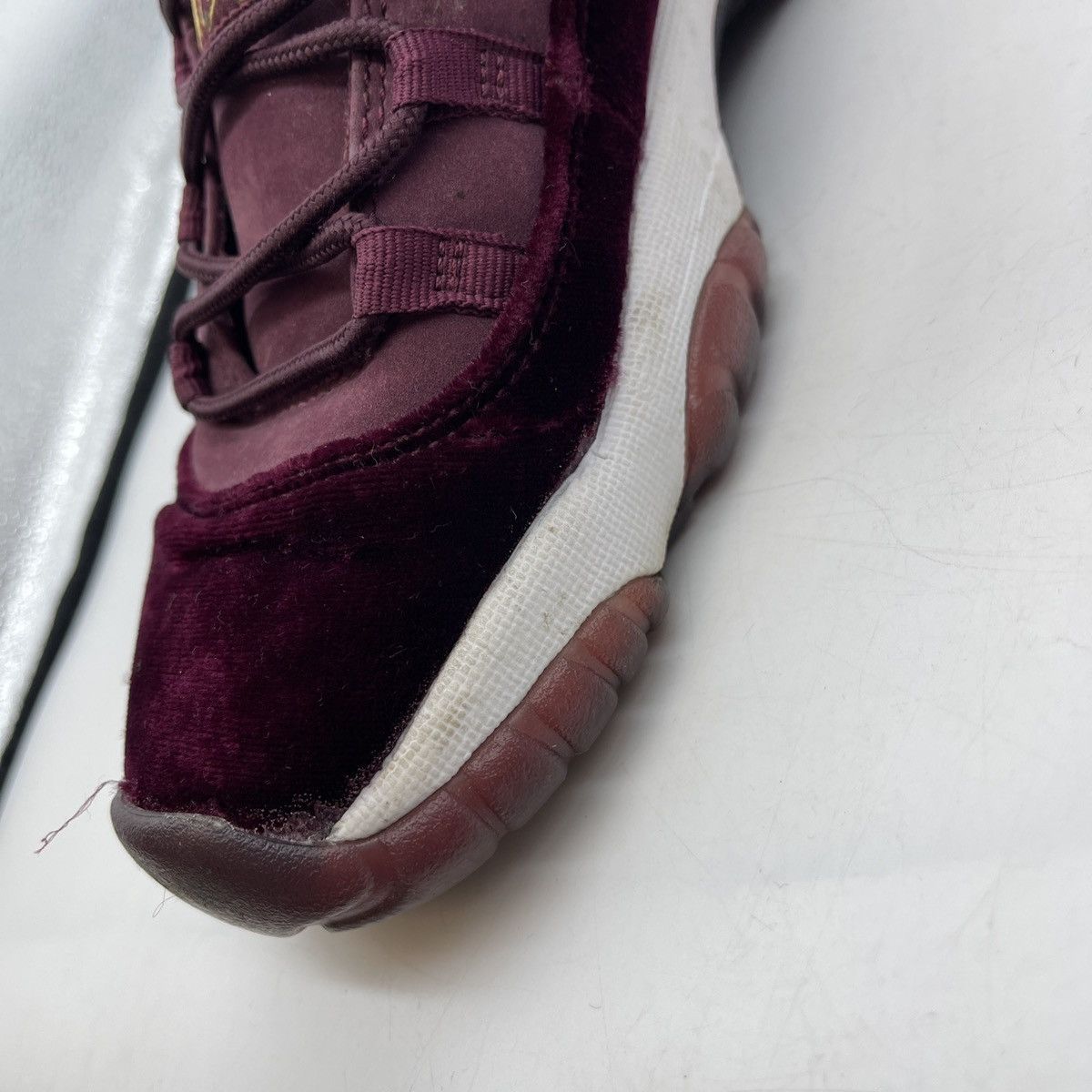 Jordan Brand Air Jordan 11 velvet Size US 6 / IT 36 - 11 Thumbnail