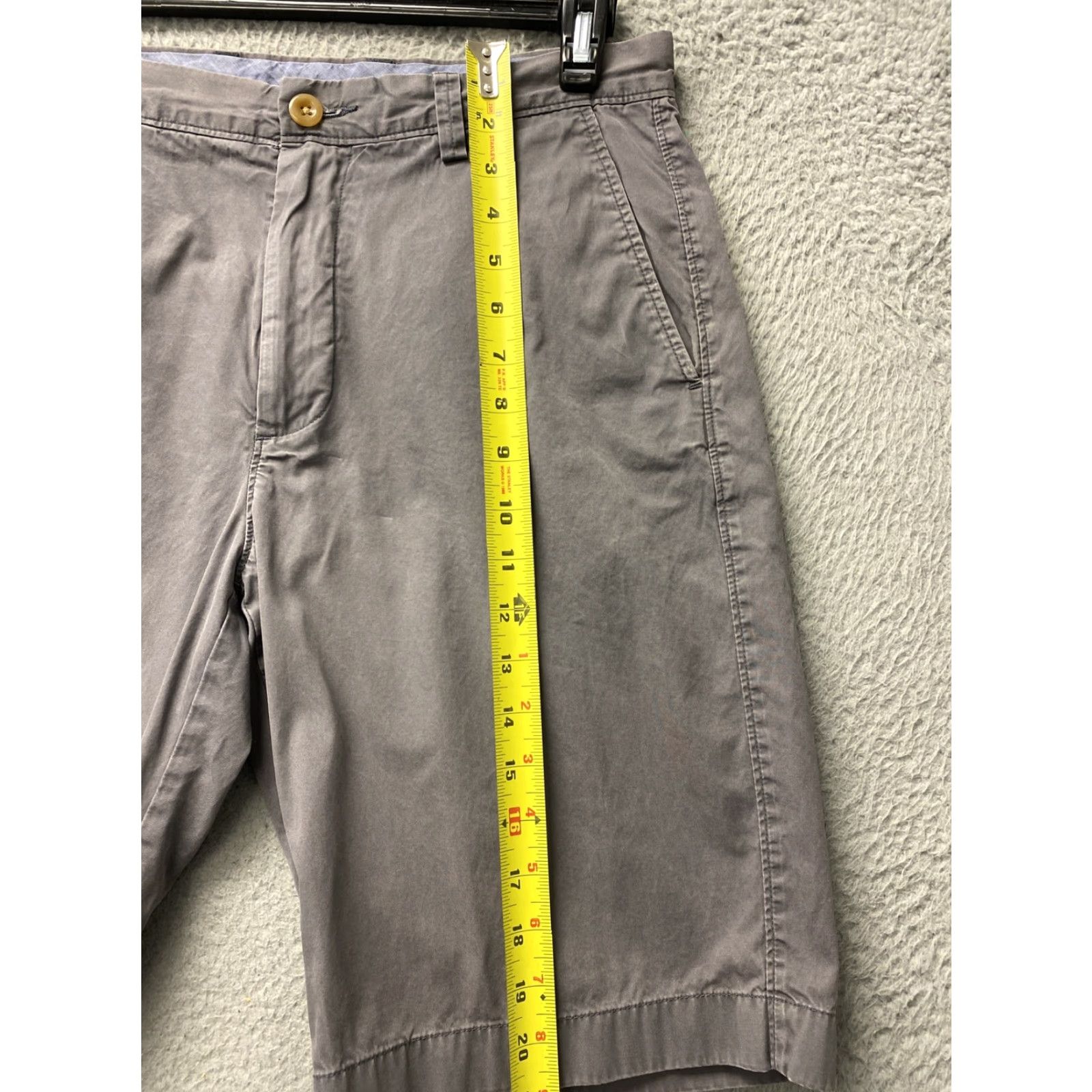 J.Crew J.Crew Shorts Bermuda Mens 32 Gray Mid Rise Zip Fly Cotton Chino Pockets 10.5in Inseam Mens Size US 32 / EU 48 - 4 Thumbnail