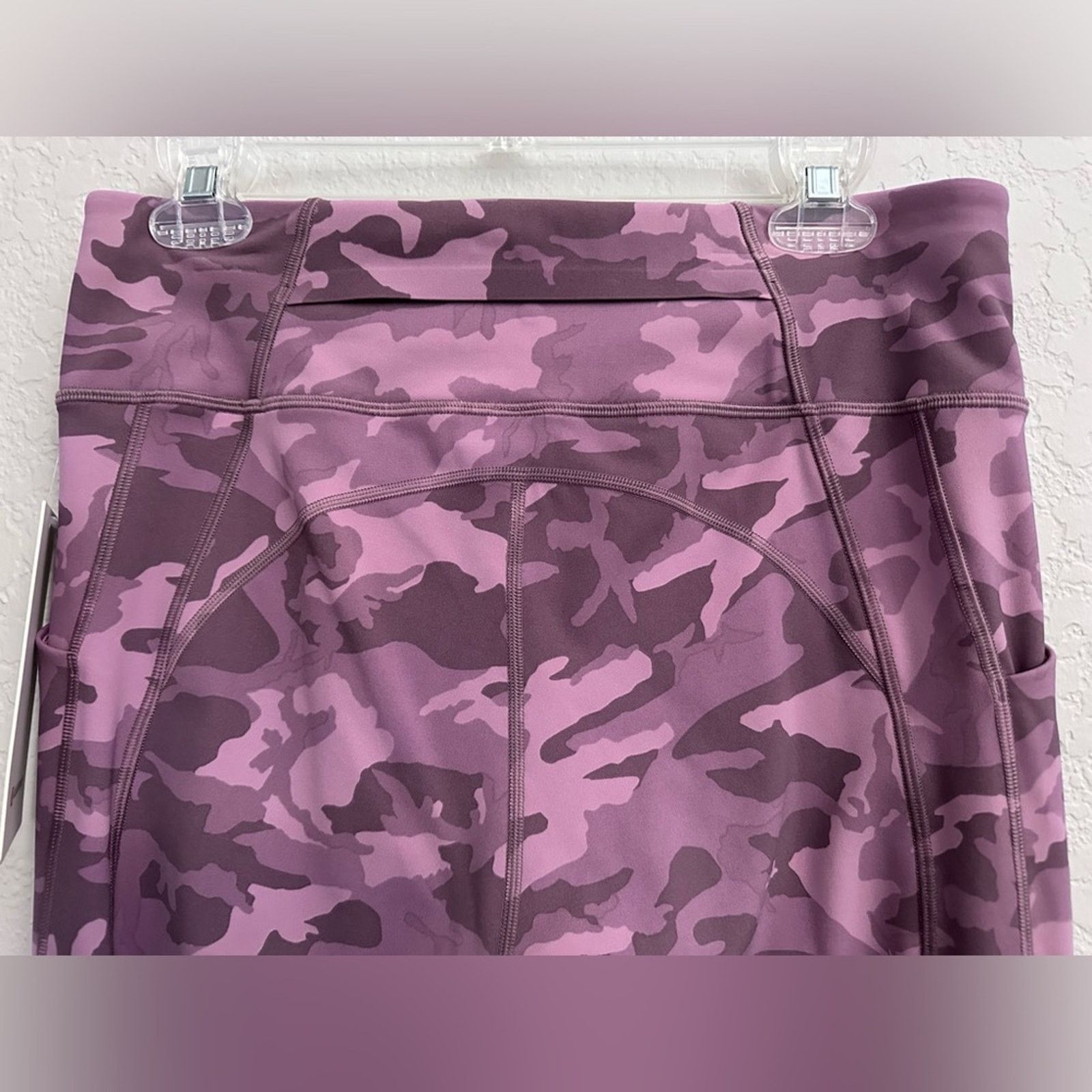 Lululemon Lululemon Time to Sweat Crop Tights Mauve Camo Women Size 10 Size 32" / US 10 / IT 46 - 4 Thumbnail