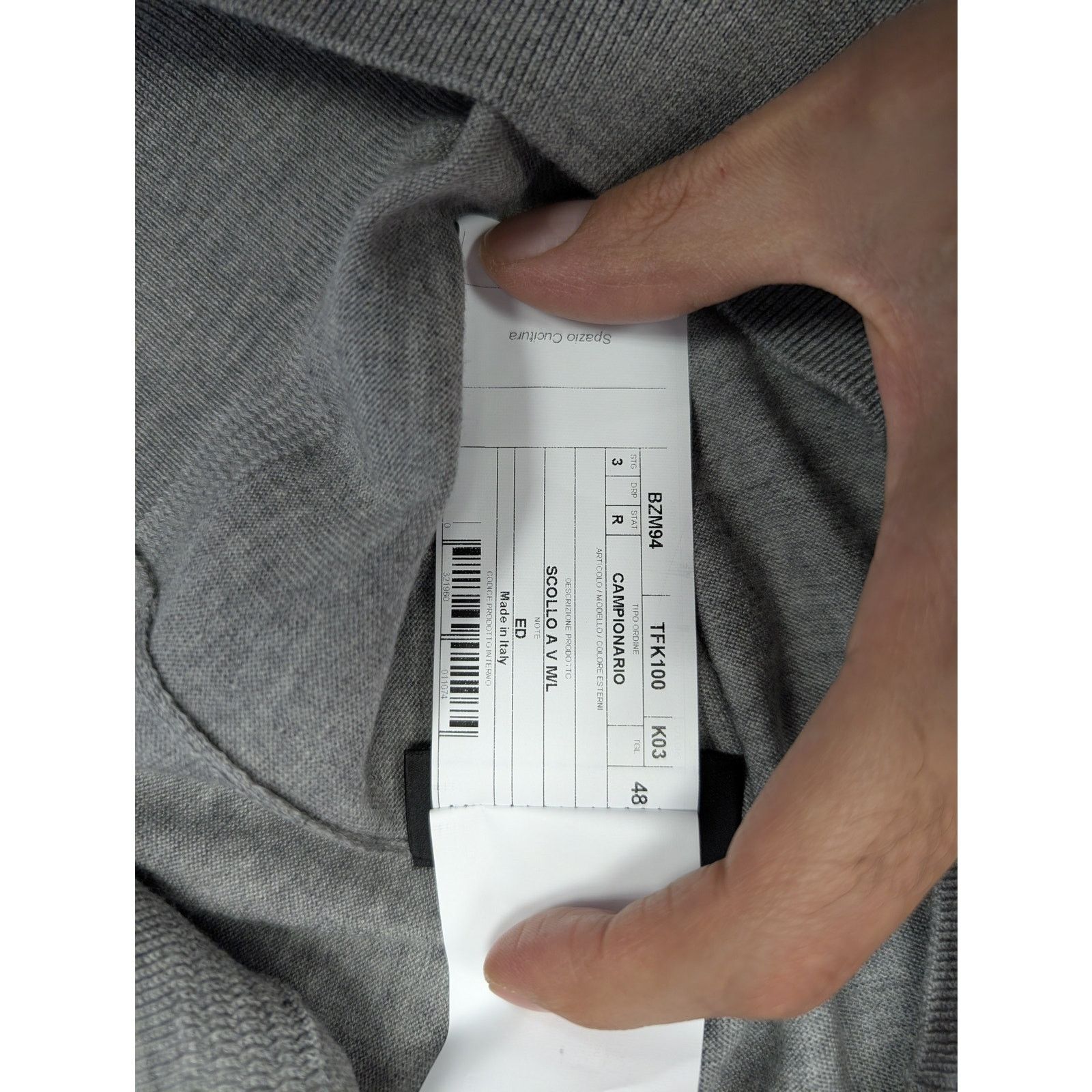 Tom Ford o1rshd1 V-Neck Knitwear Crewneck Sweatshirt in Grey Size US M / EU 48-50 / 2 - 16 Thumbnail