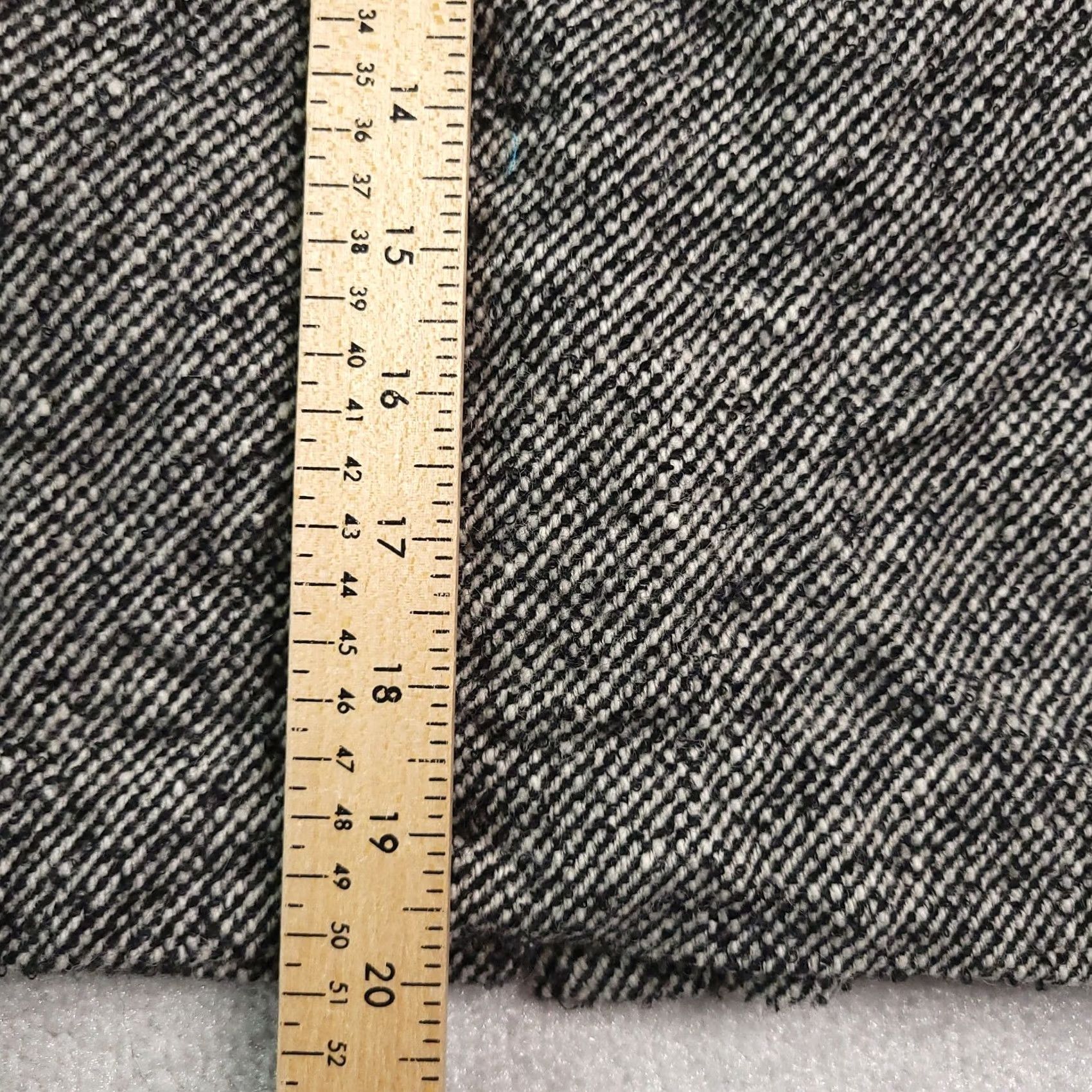 Banana Republic Banana Republic Skirt Womens 0 Gray Tweed Pencil Mini Women Wool Faux Leather Trim Size 25" / US 0 / IT 36 - 6 Thumbnail