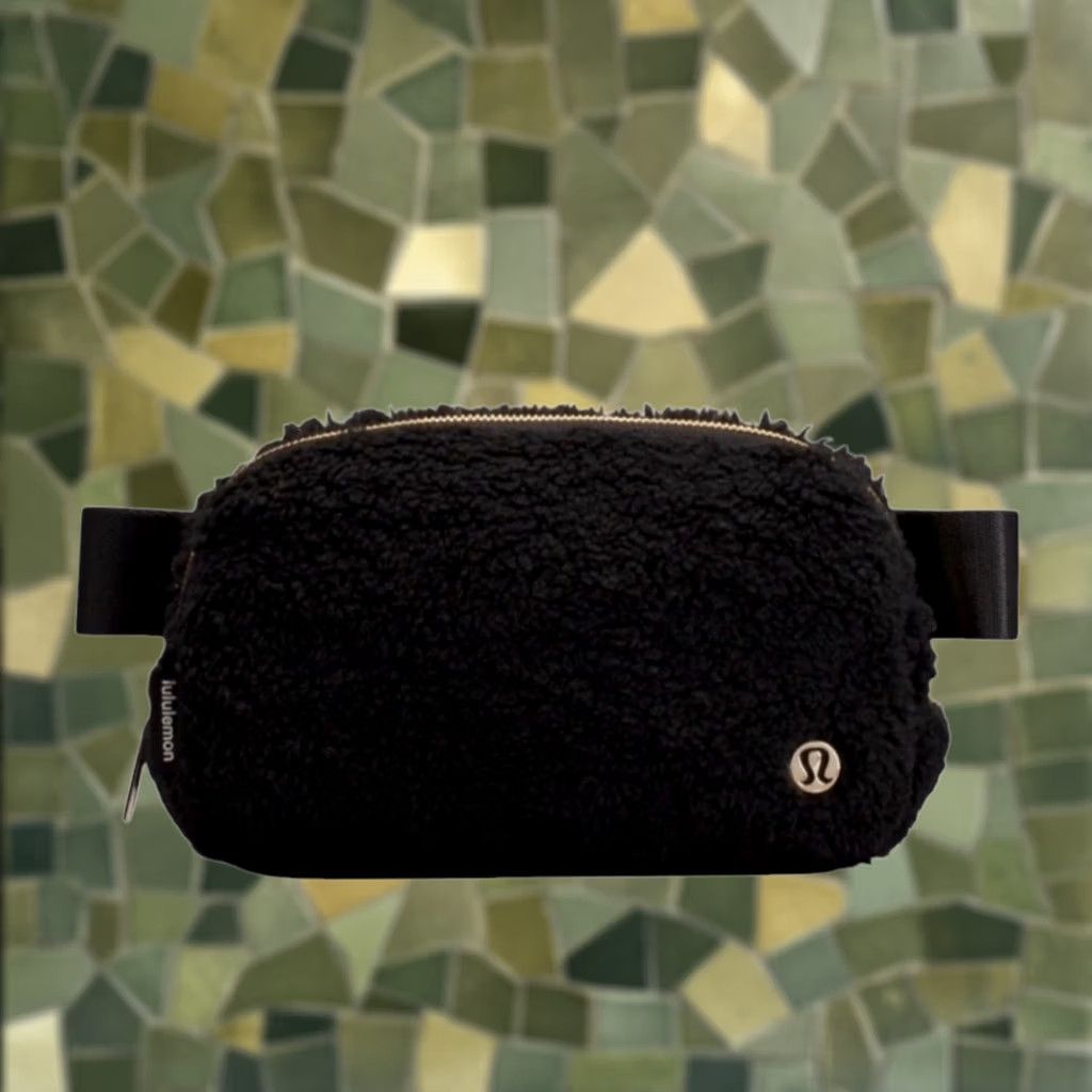 lululemon bag black gold All Night Festival Crossbody Micro Belt 2L 𝙇𝙪𝙡𝙪𝙡𝙚𝙢𝙤𝙣 City Essentials Mini Shoulder