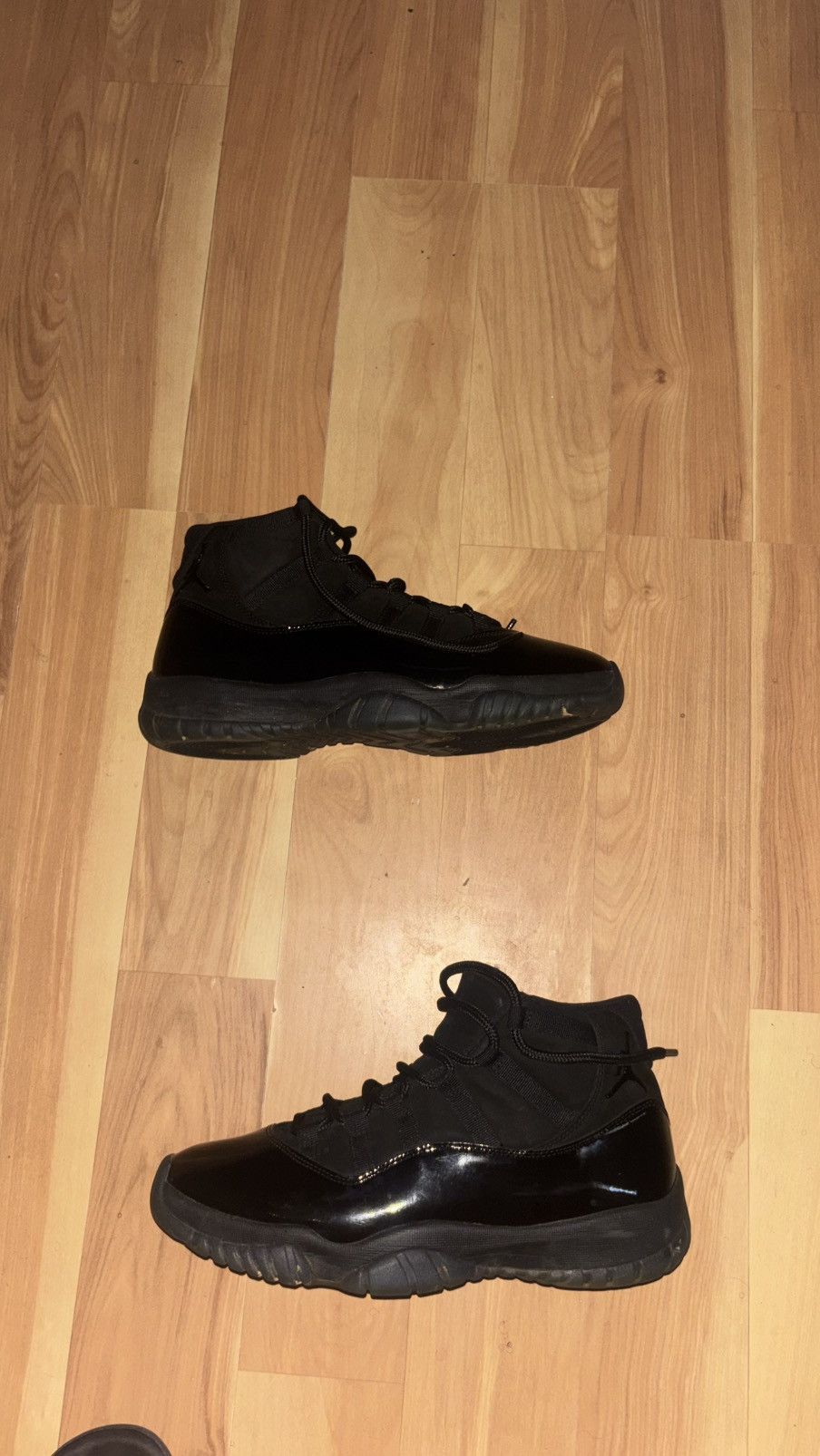 Jordan Brand Jordan 11 Cap and Gown Size US 10.5 / EU 43-44 - 1 Thumbnail