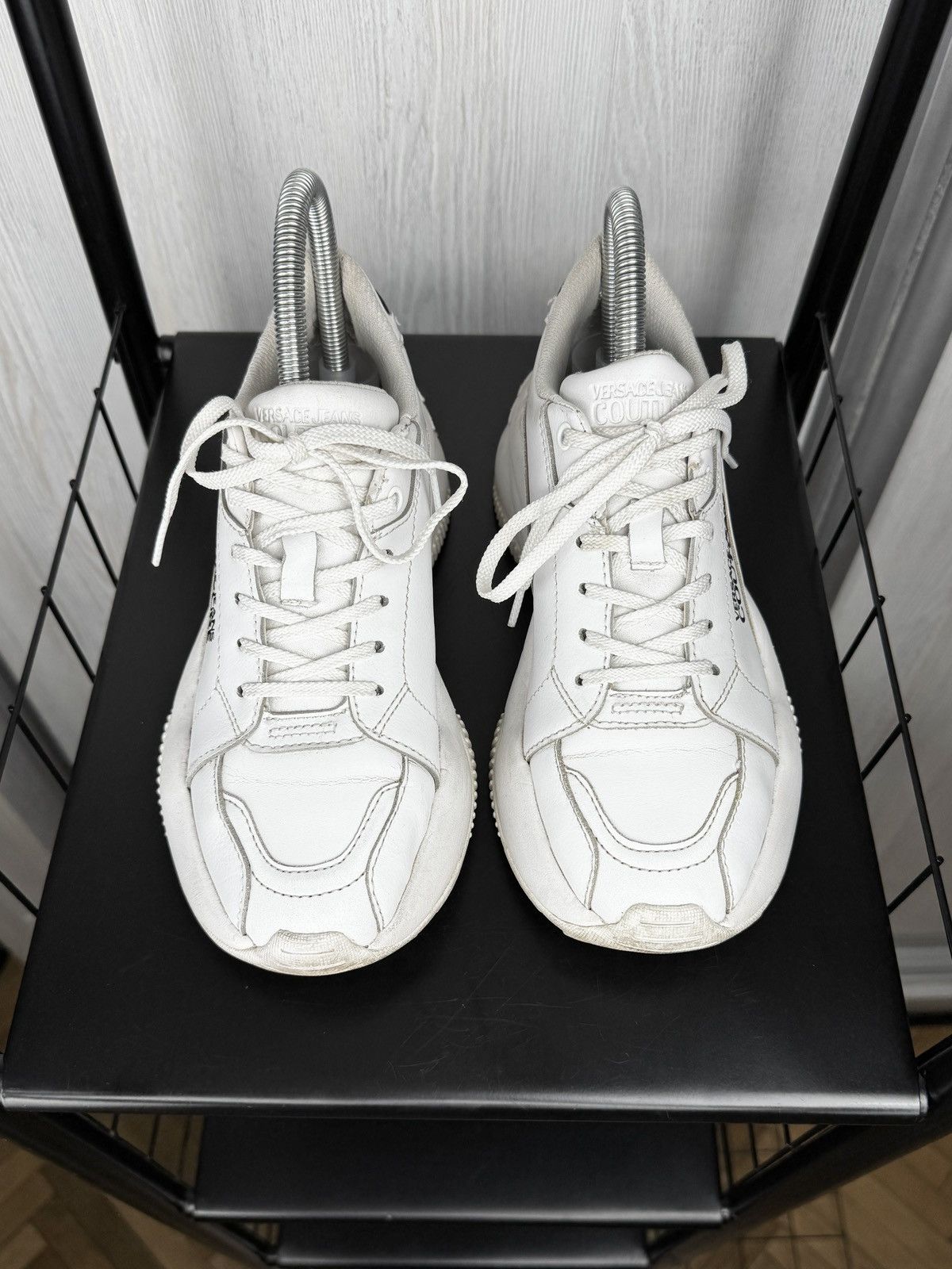 Versace Jeans Couture Versace Jeans Couture white big logo low top sneakers 37 Size US 7 / IT 37 - 8 Thumbnail