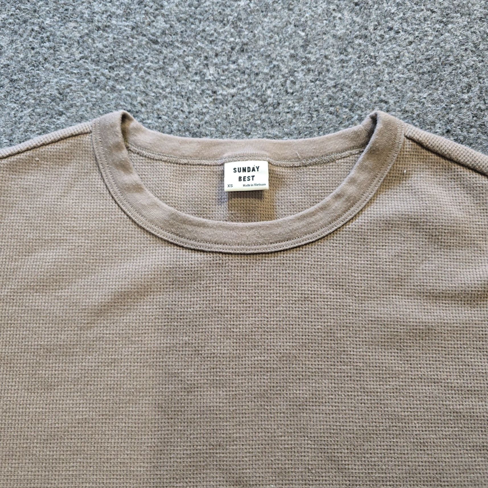 Vintage Sunday Best Top Womens XS Brown Thermal Waffle Knit Crop Top Long Sleeve Size XS / US 0-2 / IT 36-38 - 2 Thumbnail