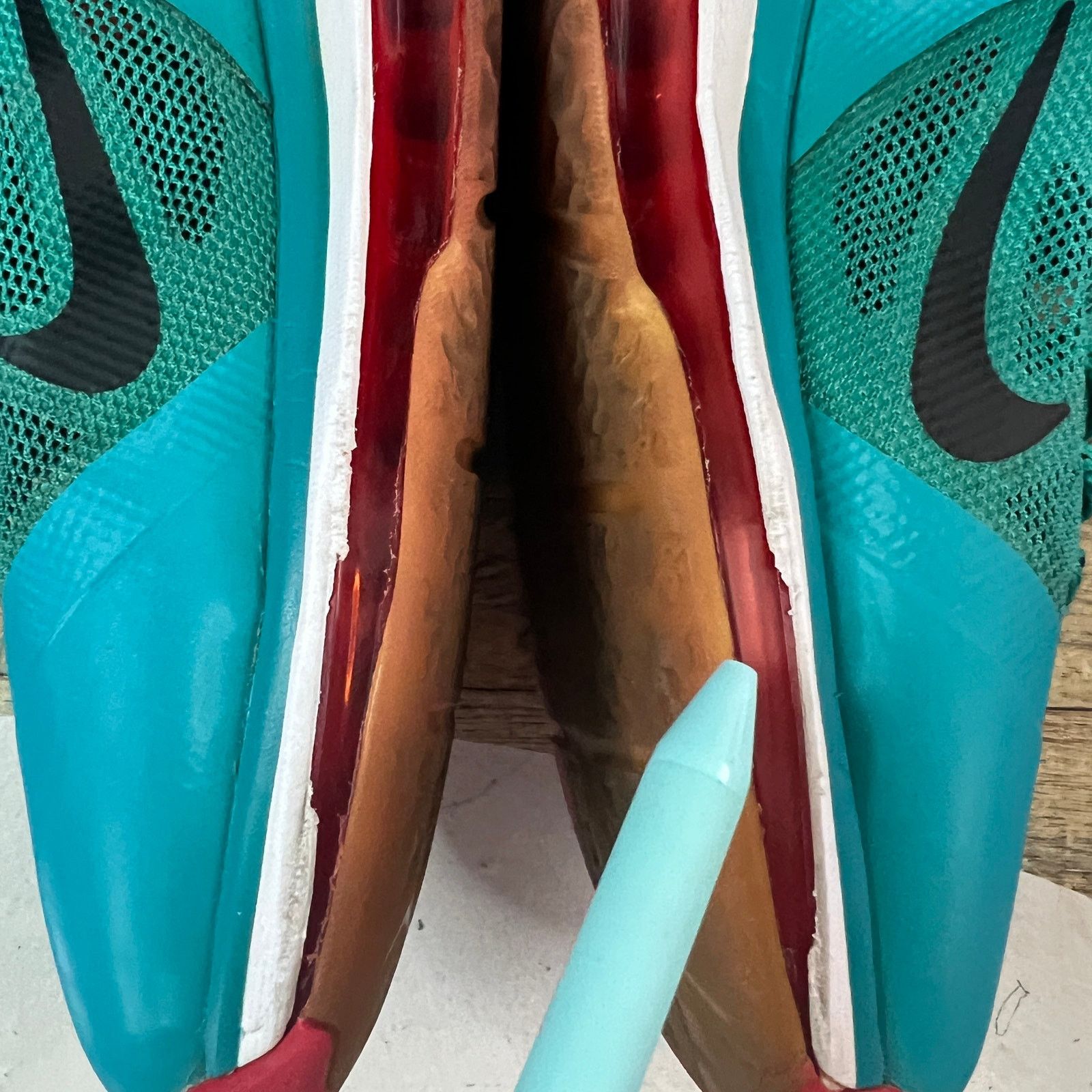 Nike Nike LeBron 9 Low Liverpool Teal Red Black Size 8 Size US 8 / EU 41 - 11 Thumbnail