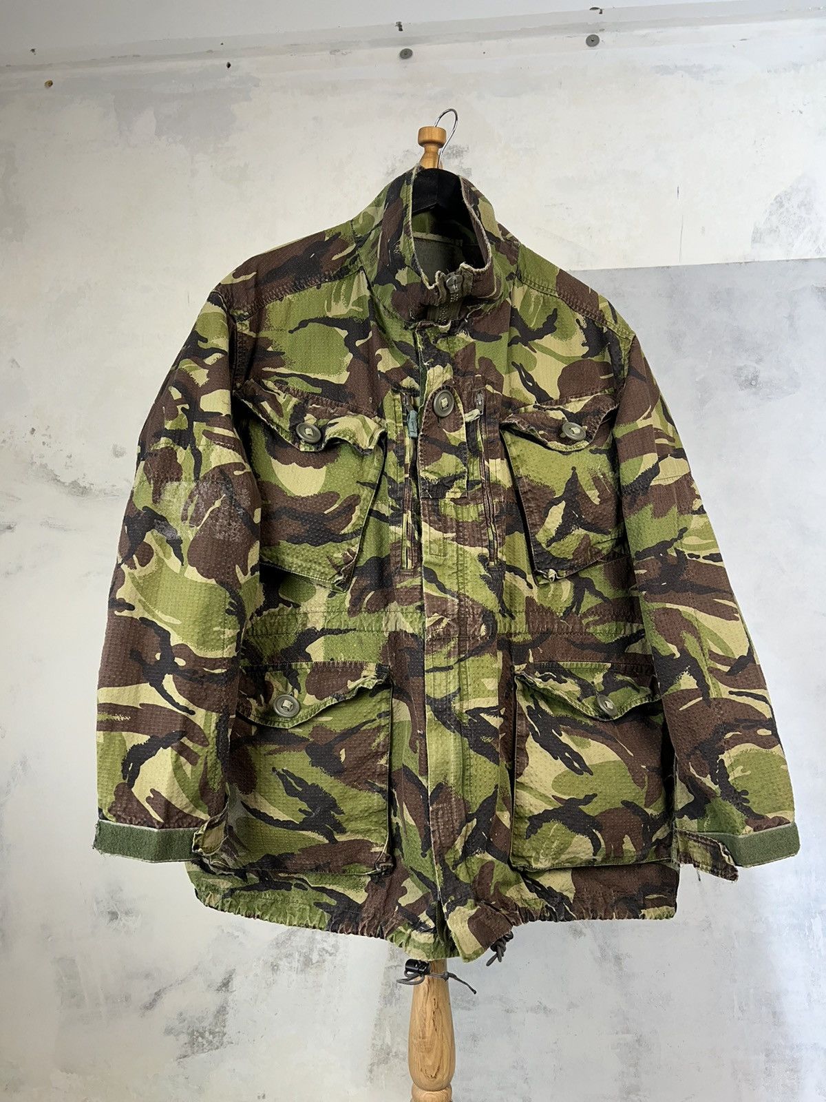 Vintage Vintage British Military Camo Jacket Size 120/112 L - XL Size US XL / EU 56 / 4 - 1 Thumbnail