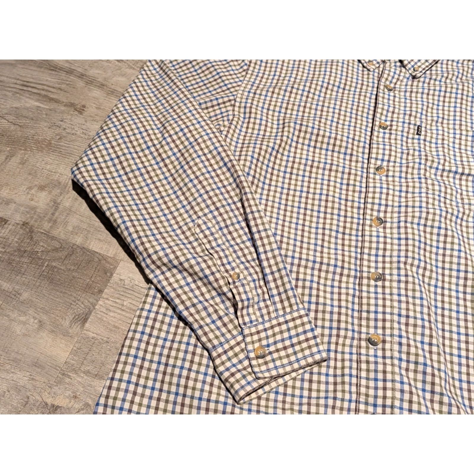 KAVU KAVU Plaid Long Sleeve Button Up Shirt Mens XL Blue Brown Knit Polyester Regular Fit Vintage? No (but avoid "Vintage" since No) Size US XL / EU 56 / 4 - 4 Thumbnail