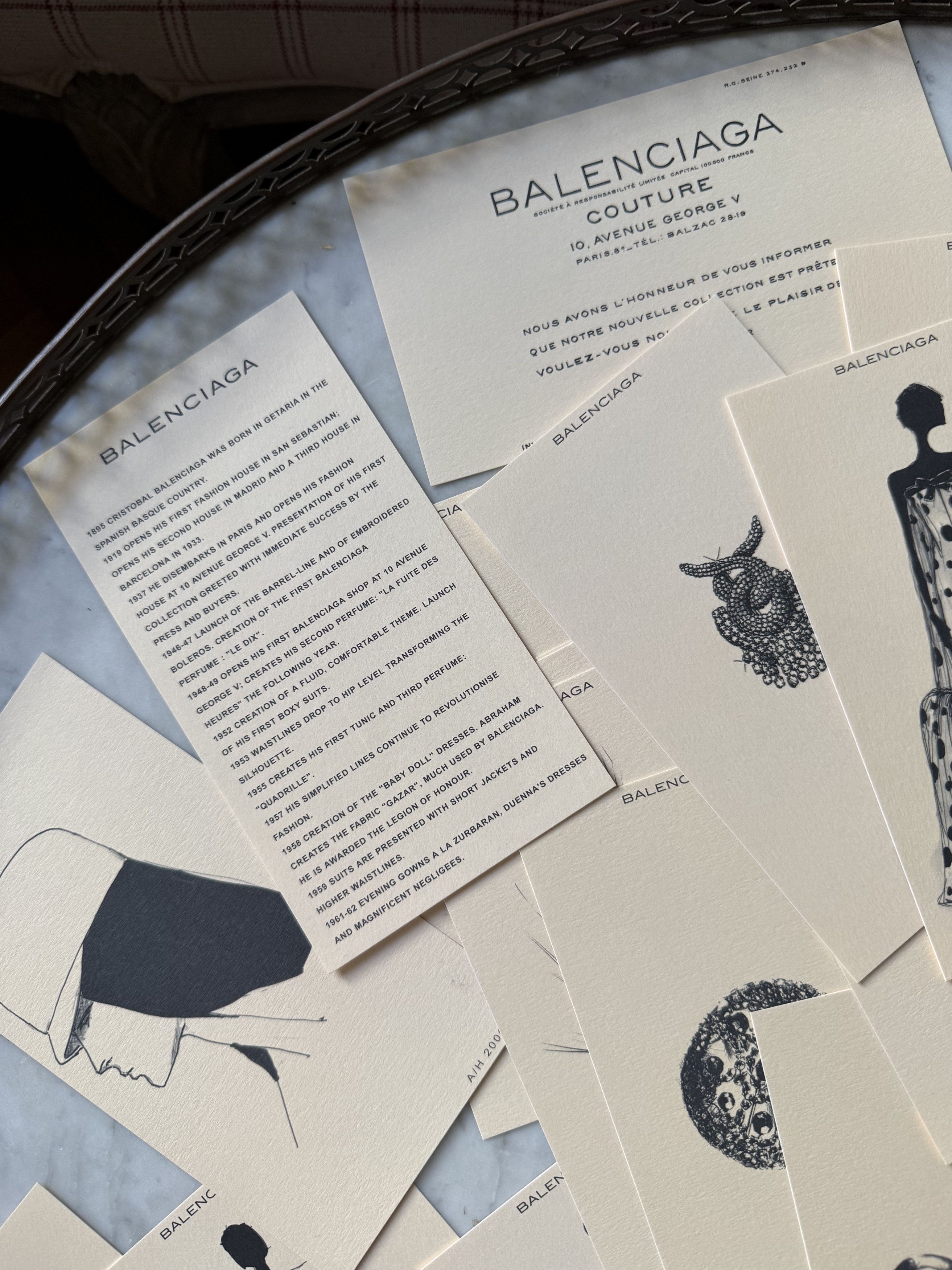 Balenciaga Balenciaga Fashion Booklet Edition -double face pictures Size ONE SIZE - 7 Thumbnail