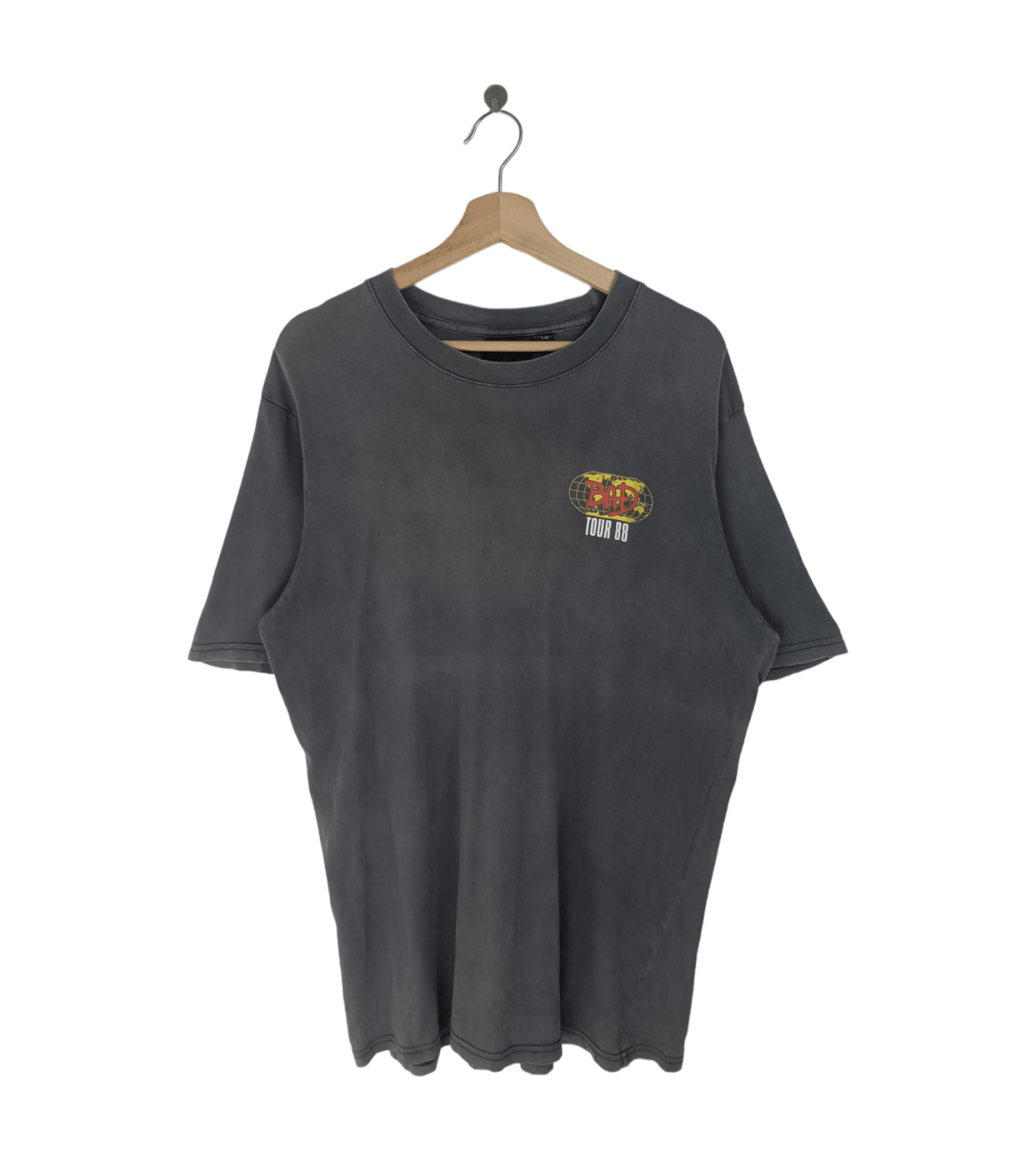 Michael Jackson VINTAGE FADED MICHAEL JACKSON BAD TOUR 88 TEE Size US L / EU 52-54 / 3 - 2 Thumbnail